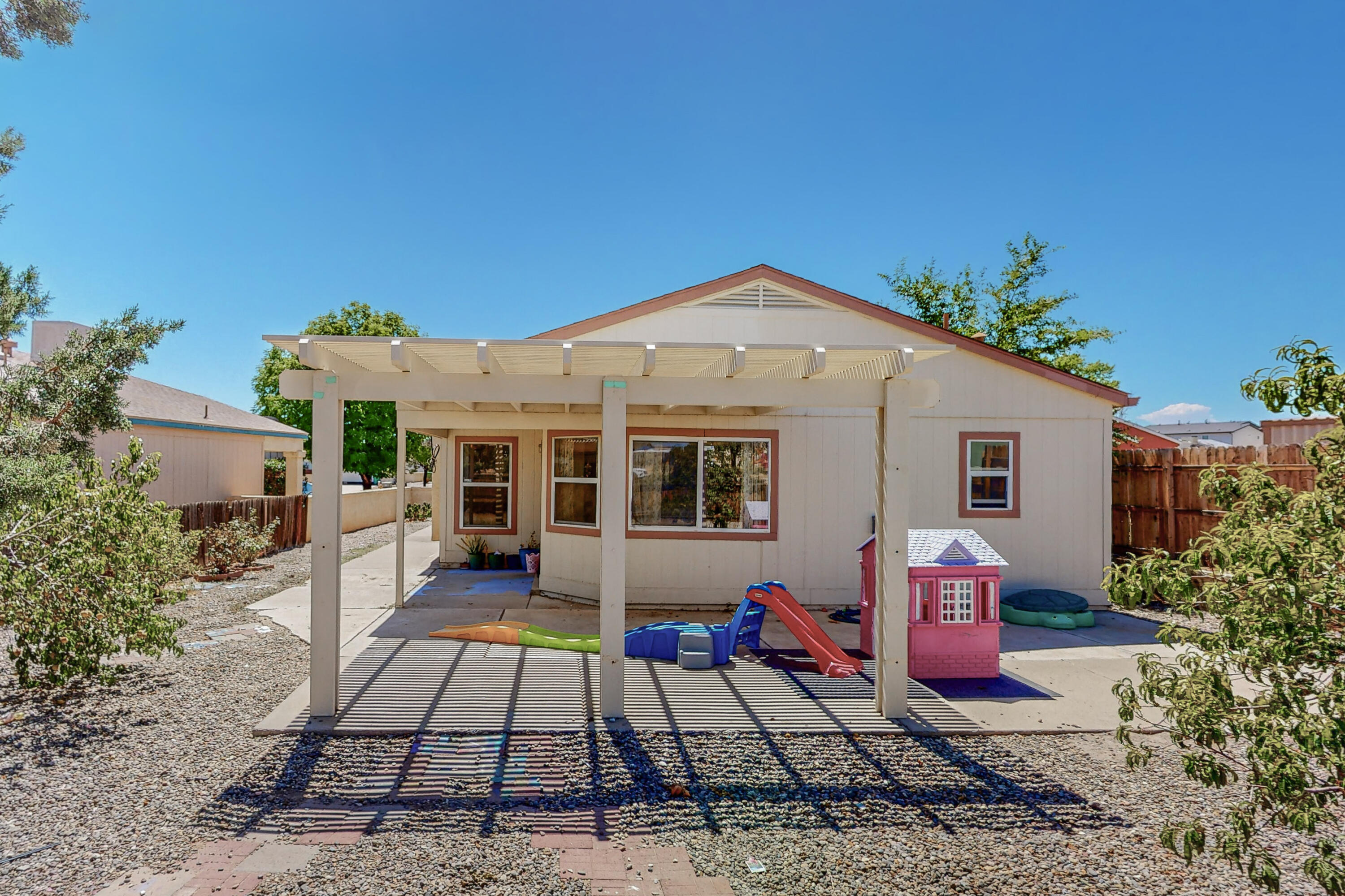 1109 Sand Dune Road NE