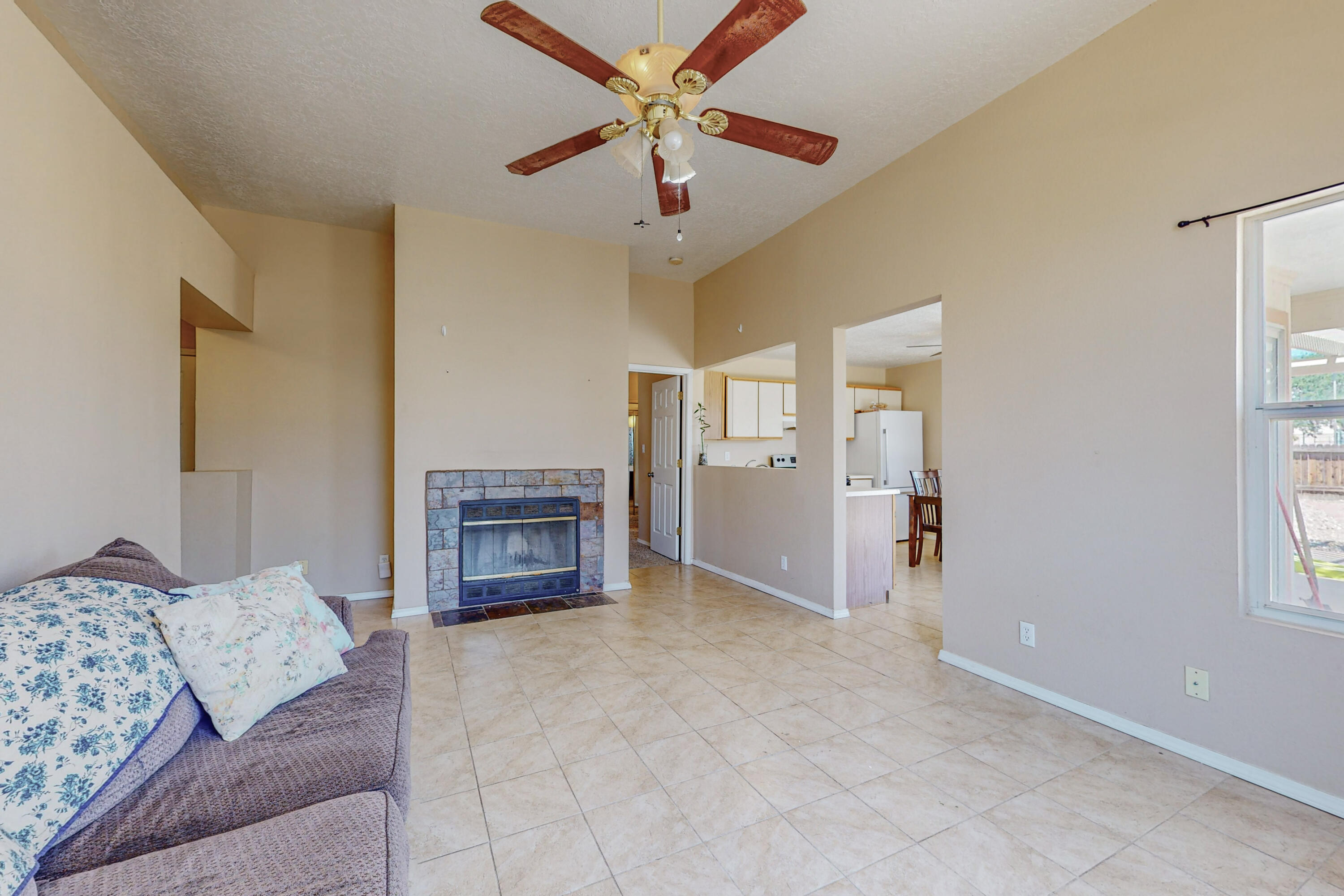 1109 Sand Dune Road NE