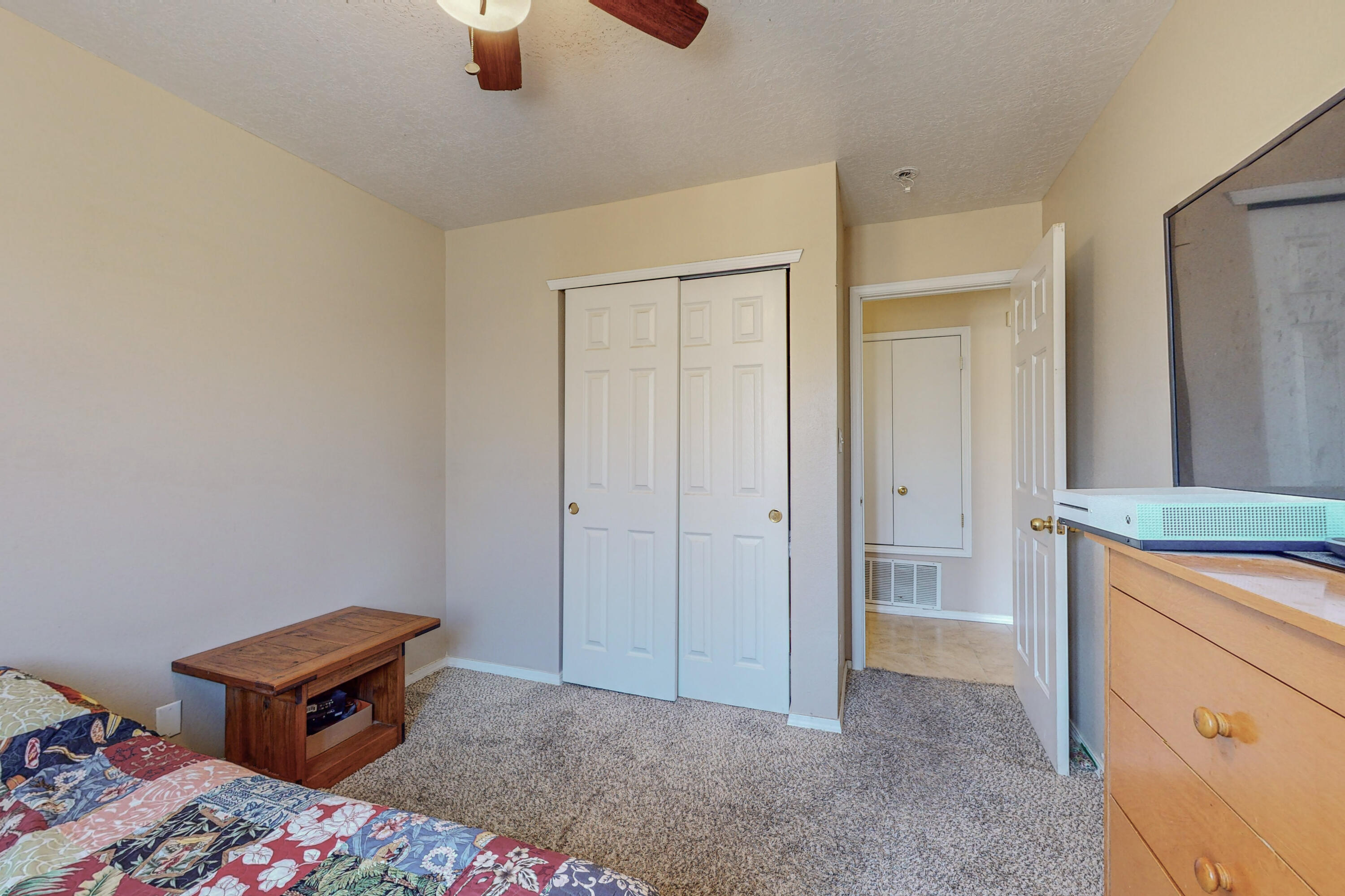 1109 Sand Dune Road NE