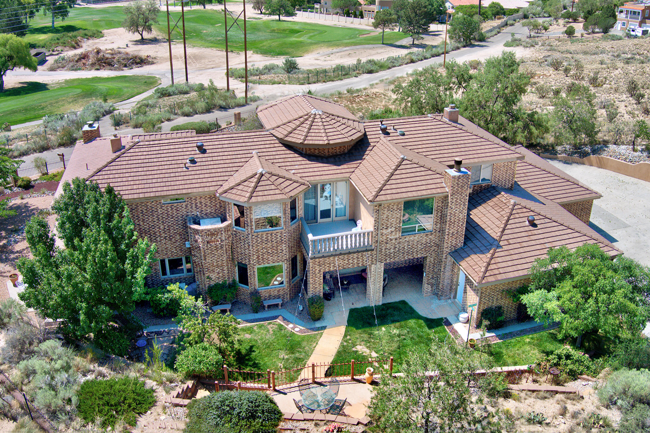 11001 San Antonio Drive NE