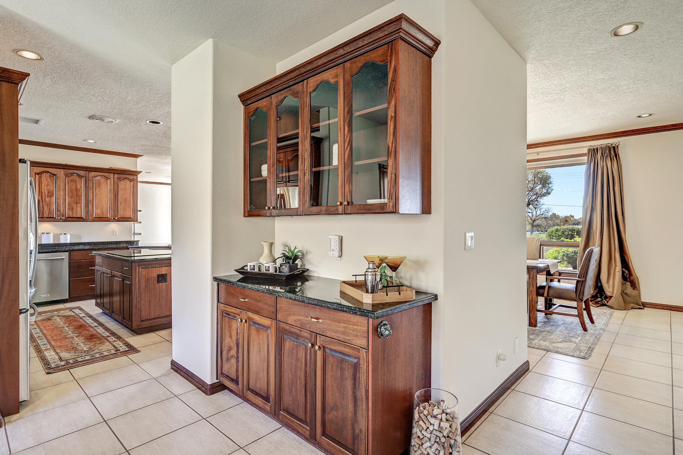 11001 San Antonio Drive NE