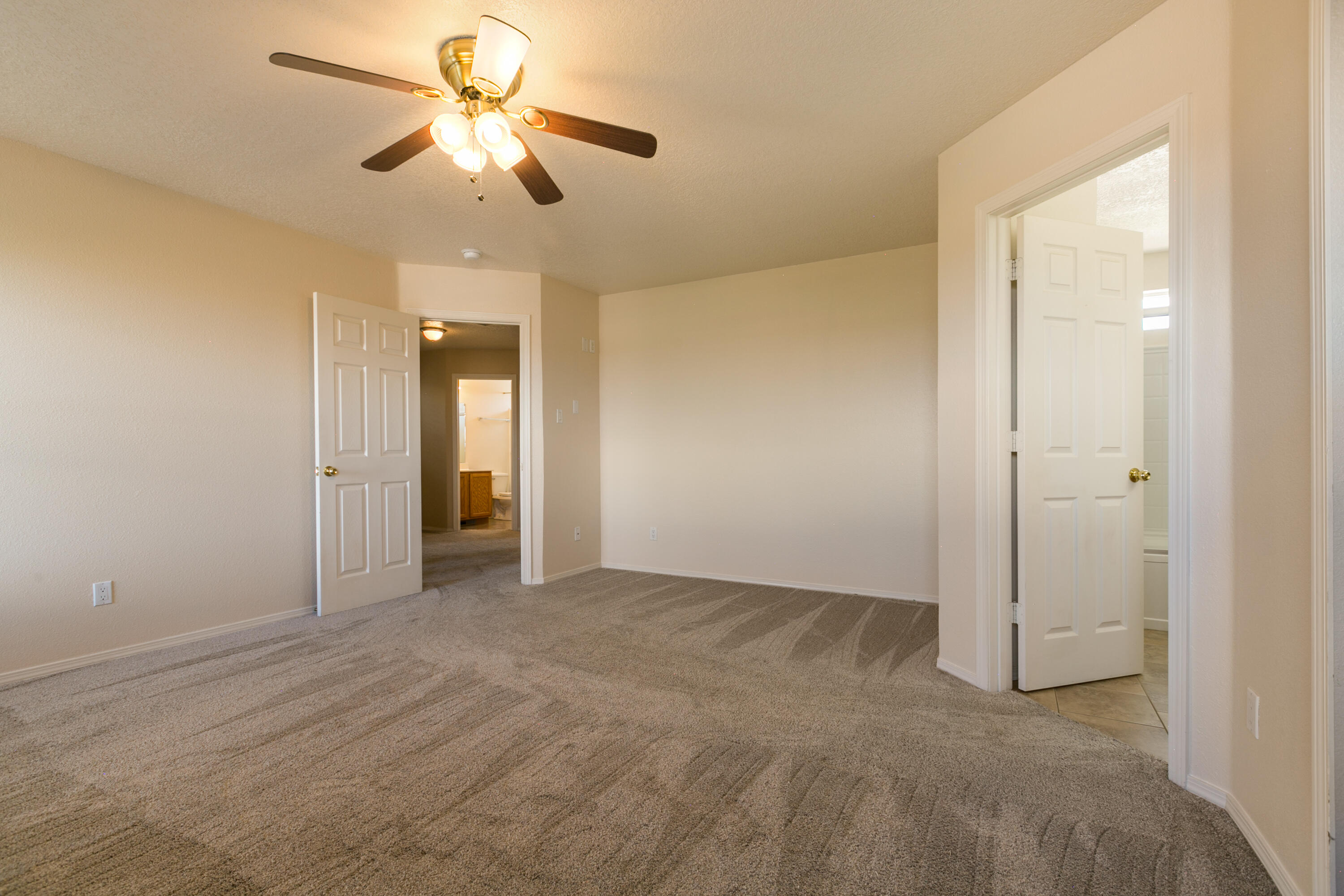 1705 Sierra Norte Loop NE
