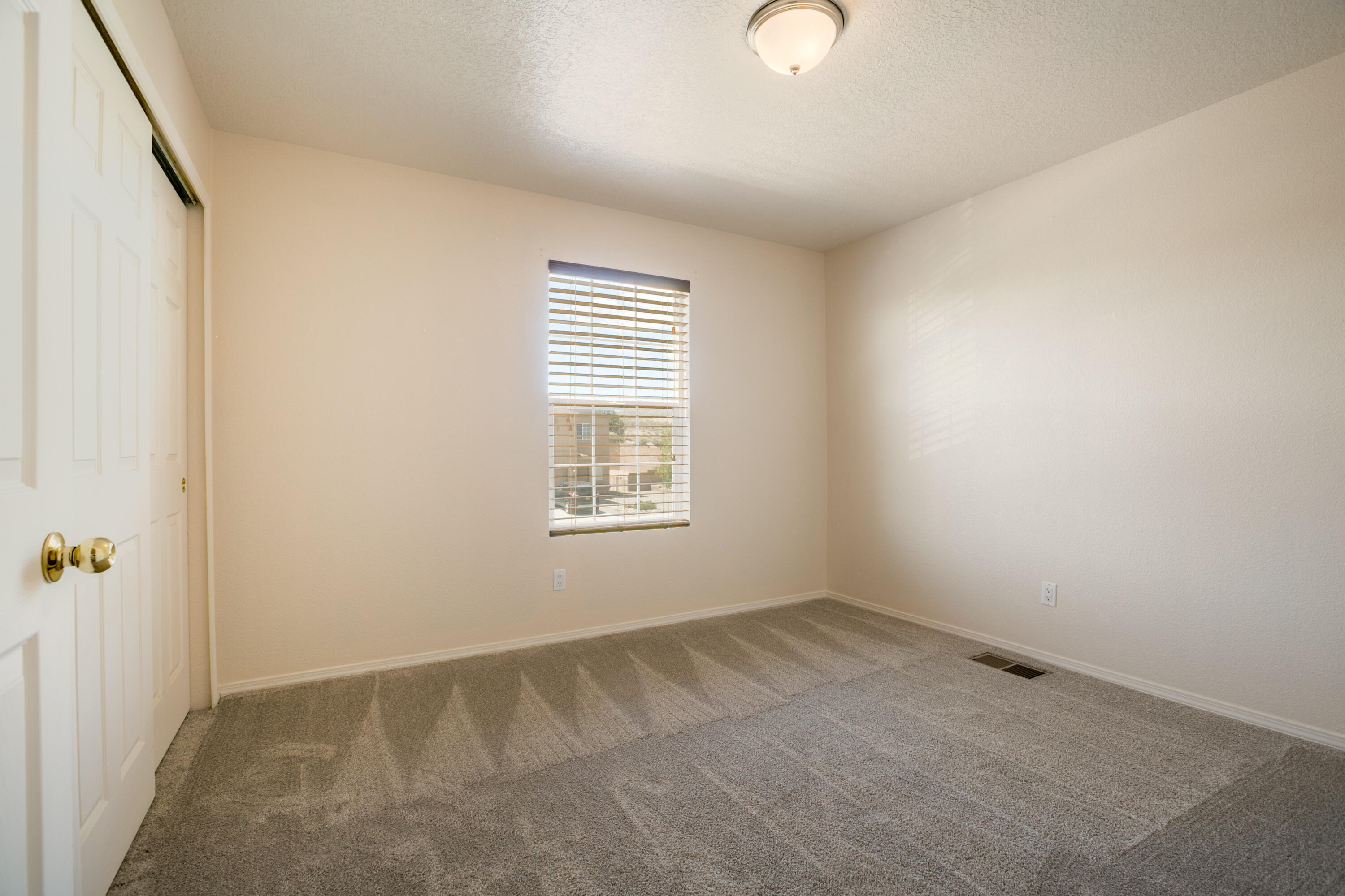 1705 Sierra Norte Loop NE