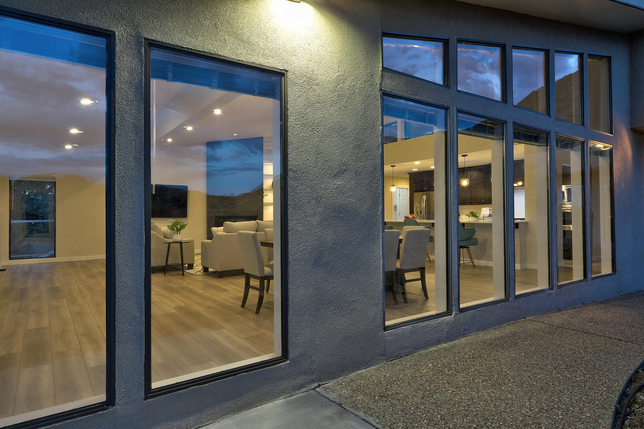 3010 La Villita Place NE