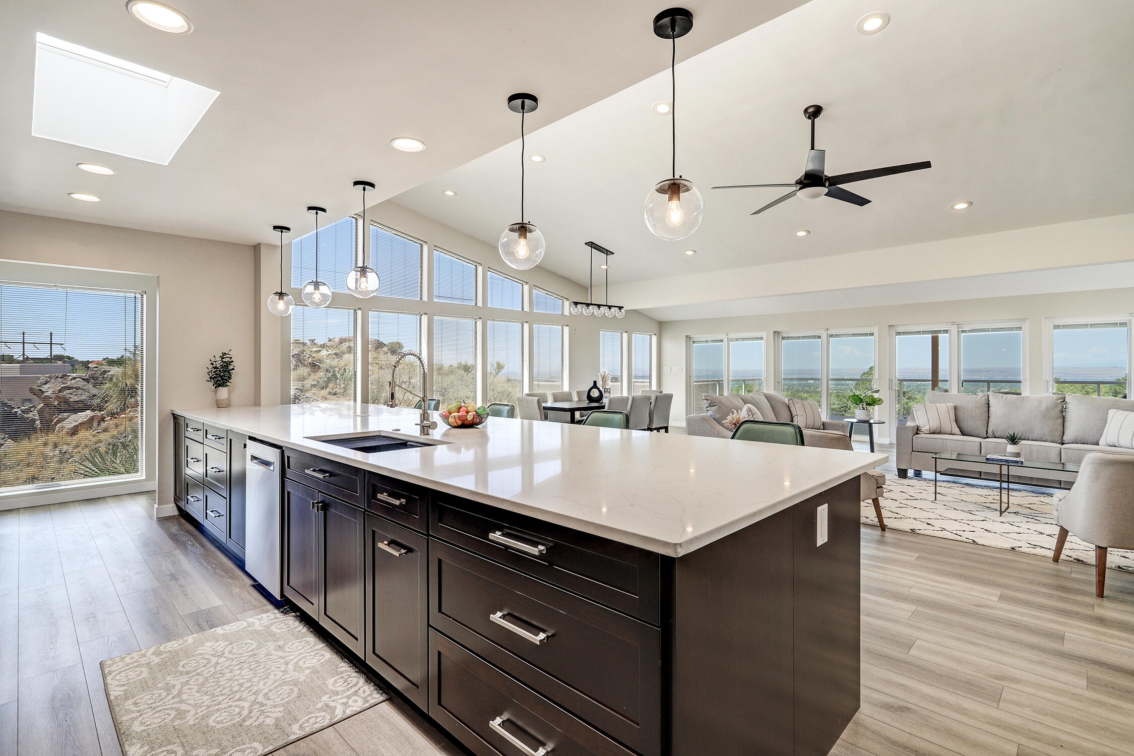 3010 La Villita Place NE