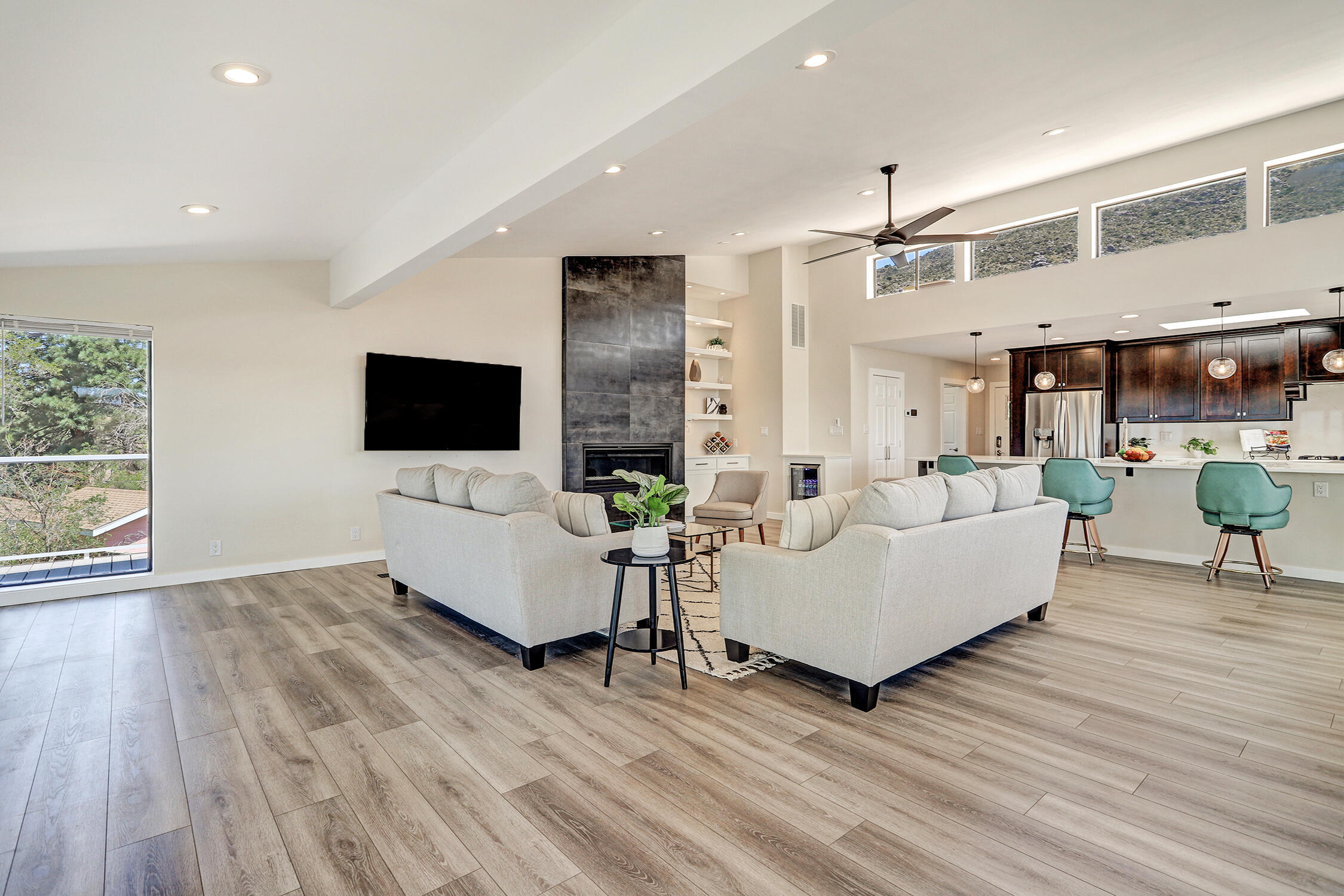 3010 La Villita Place NE