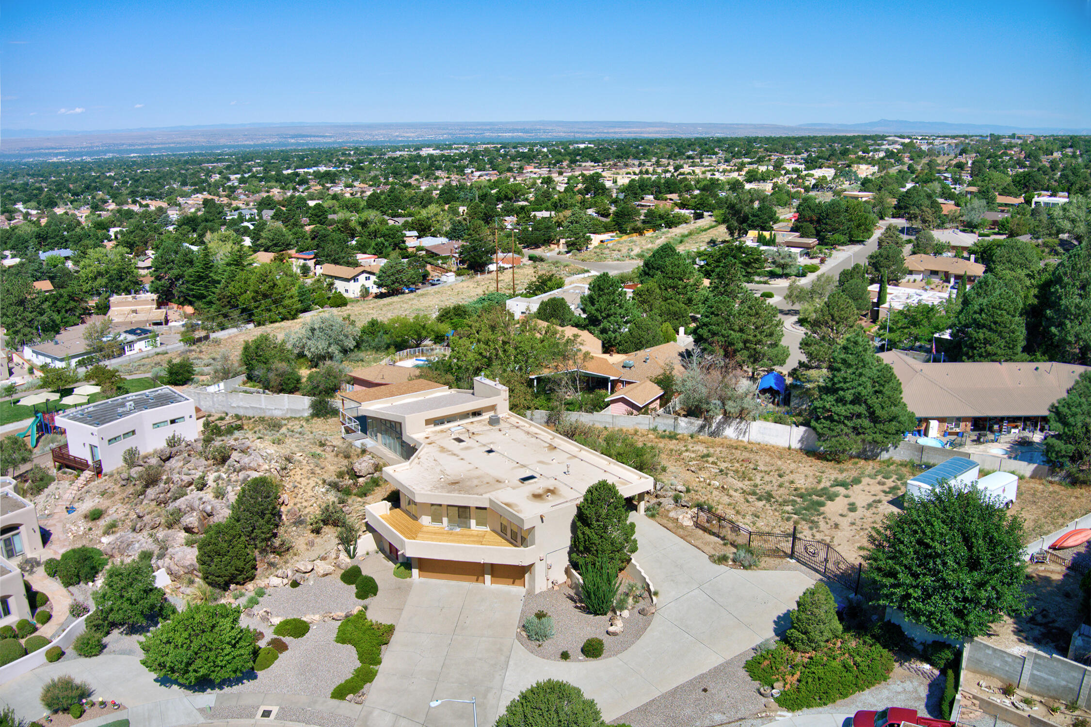 3010 La Villita Place NE