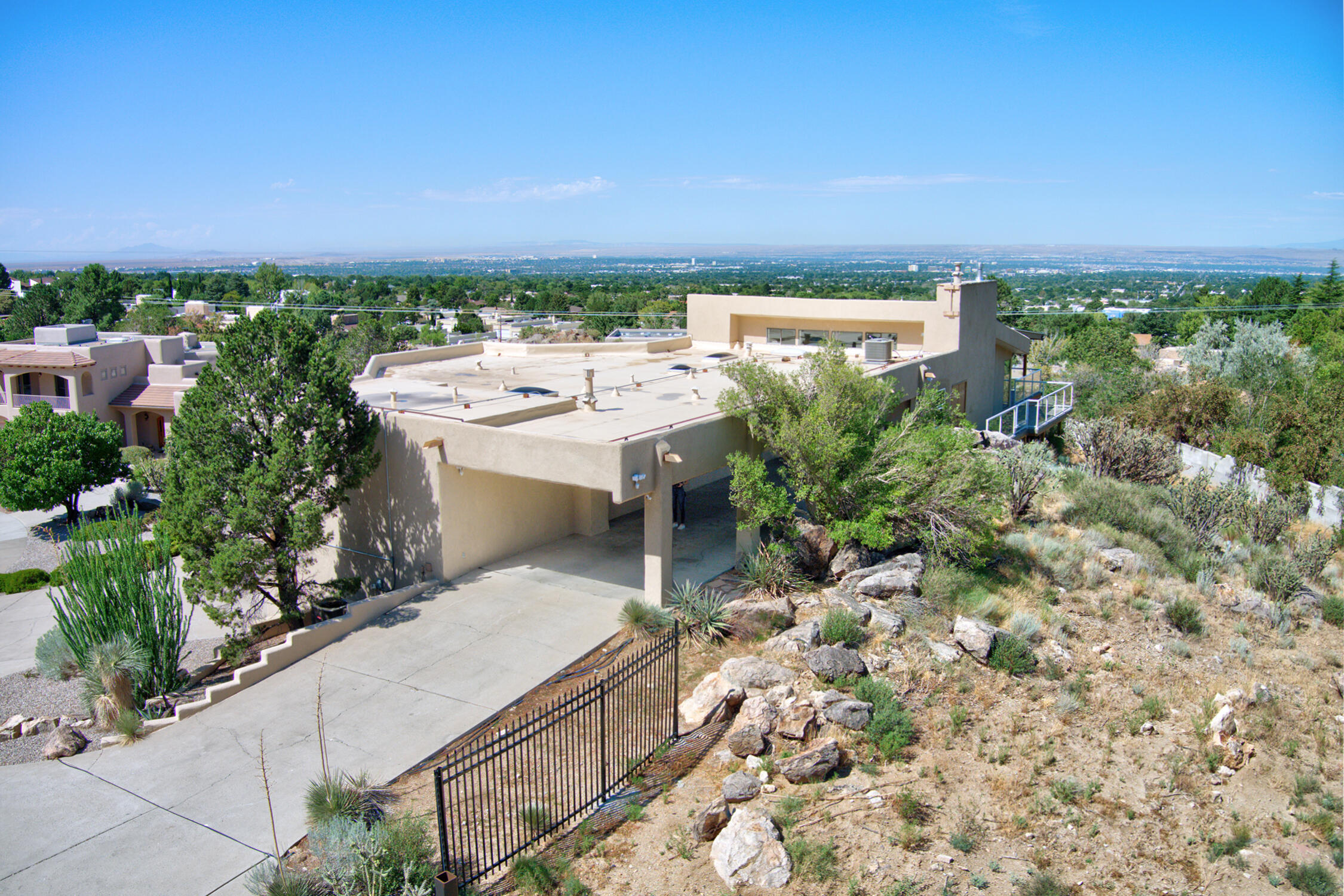 3010 La Villita Place NE