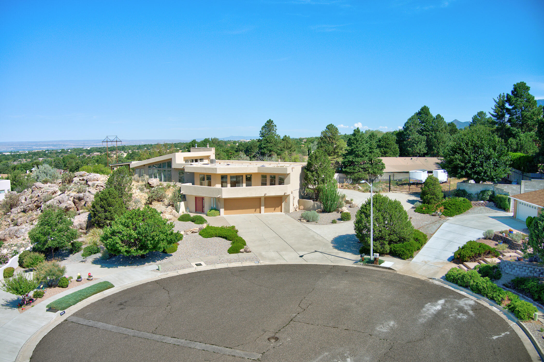 3010 La Villita Place NE