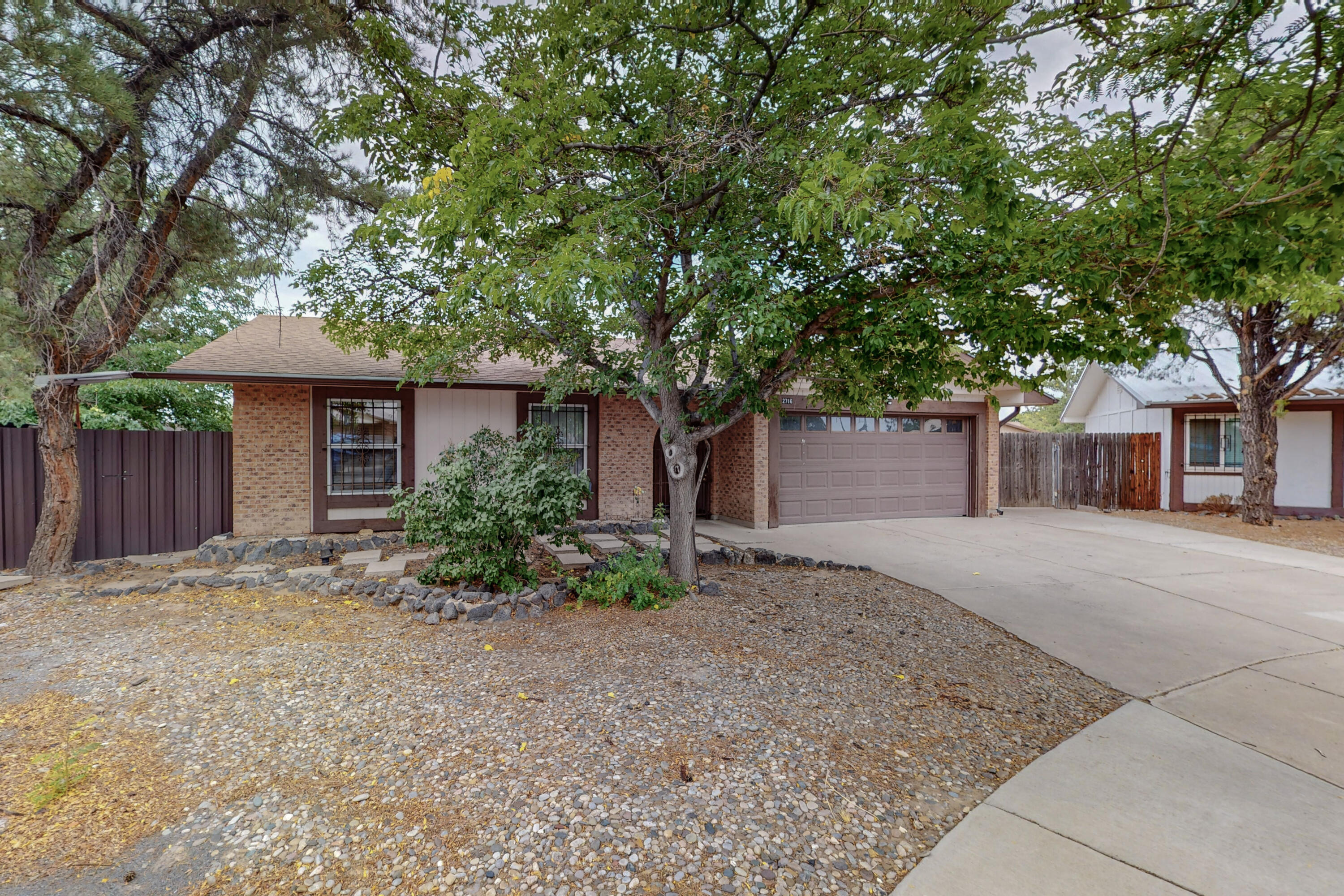 2716 Llano Encantado NW