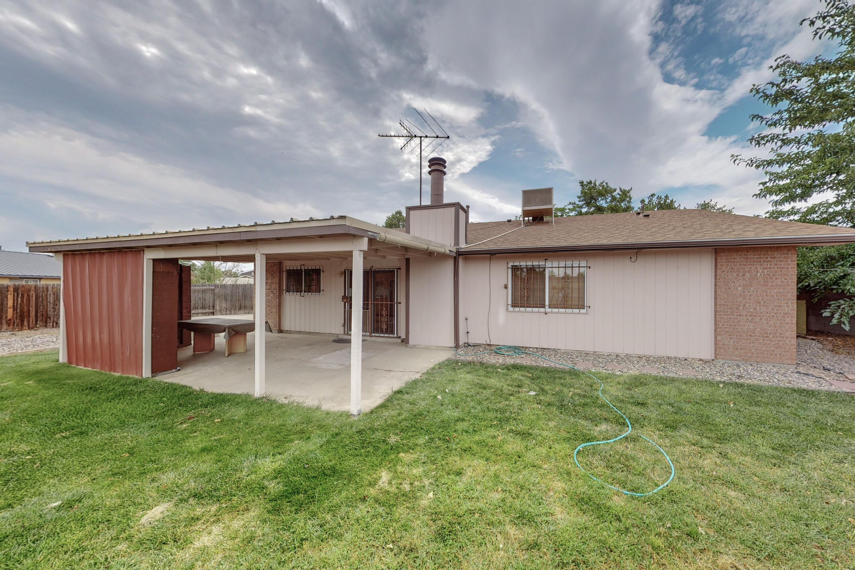2716 Llano Encantado NW