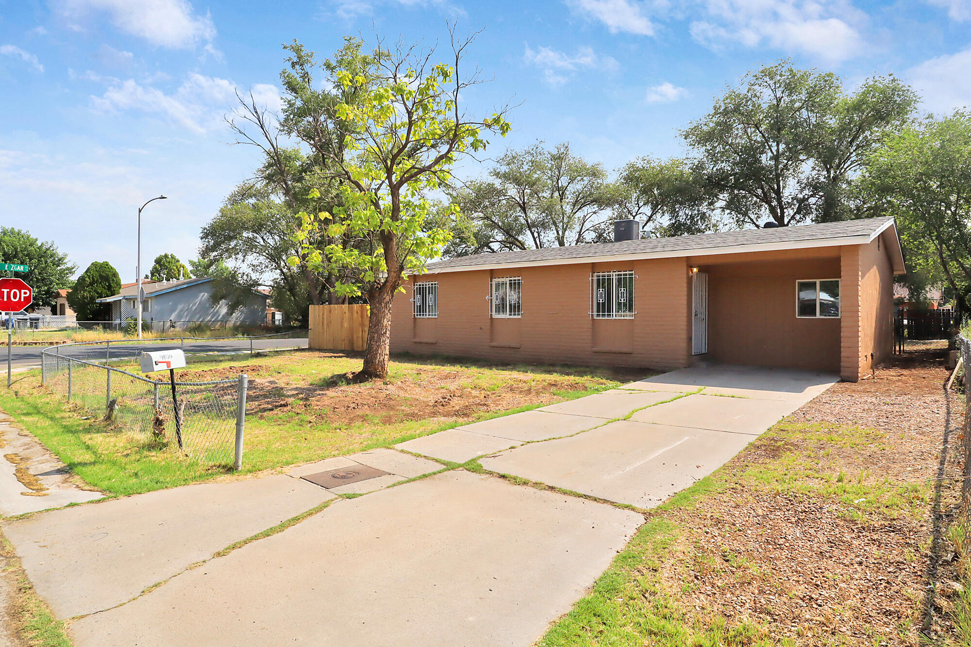 4800 W Lea Drive SW
