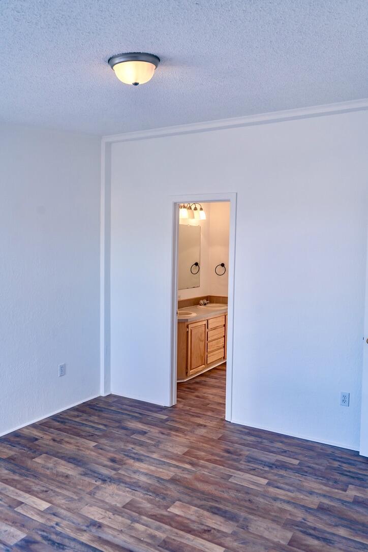 1117 Kent Road NE