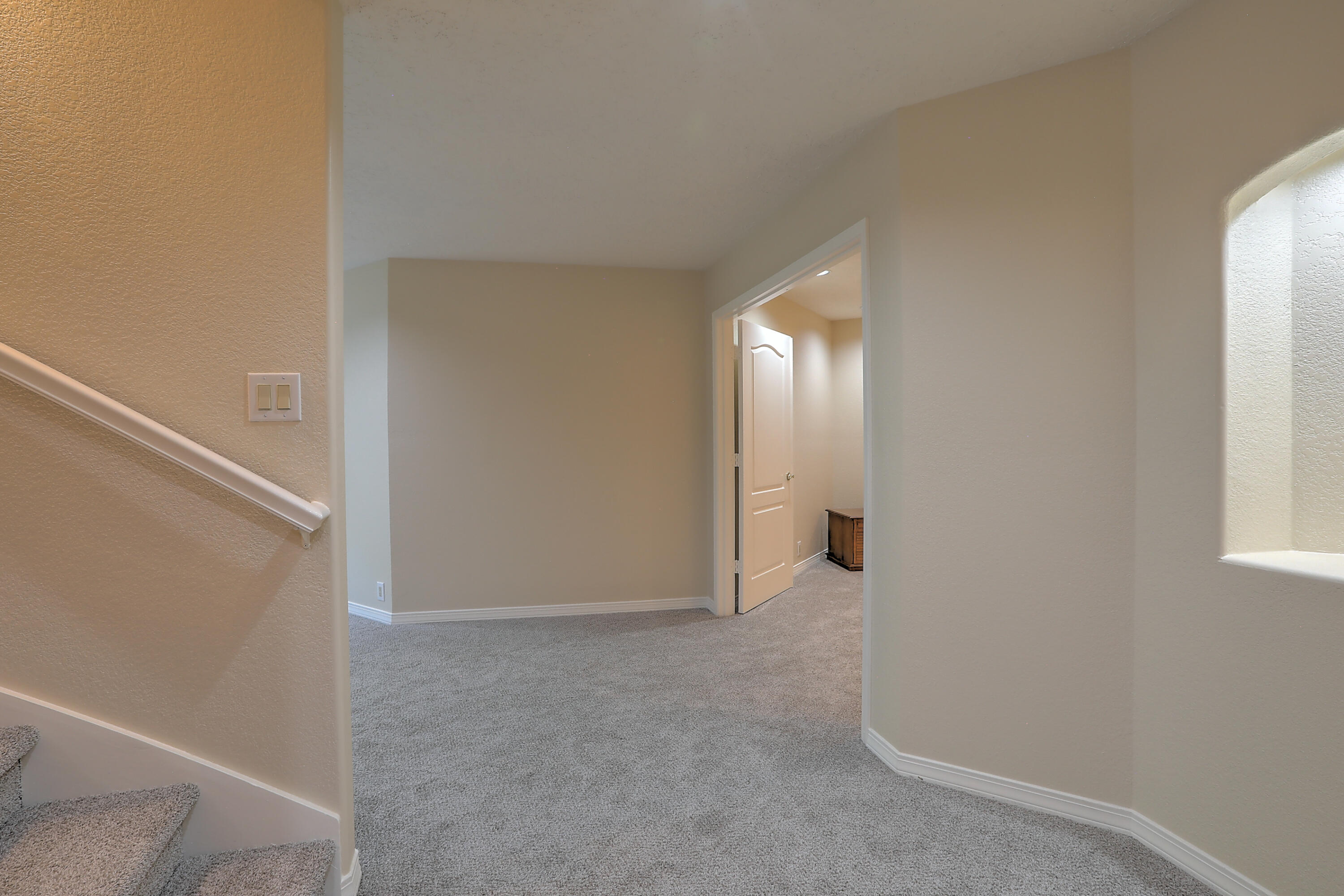 5901 Royal Oak Drive NE