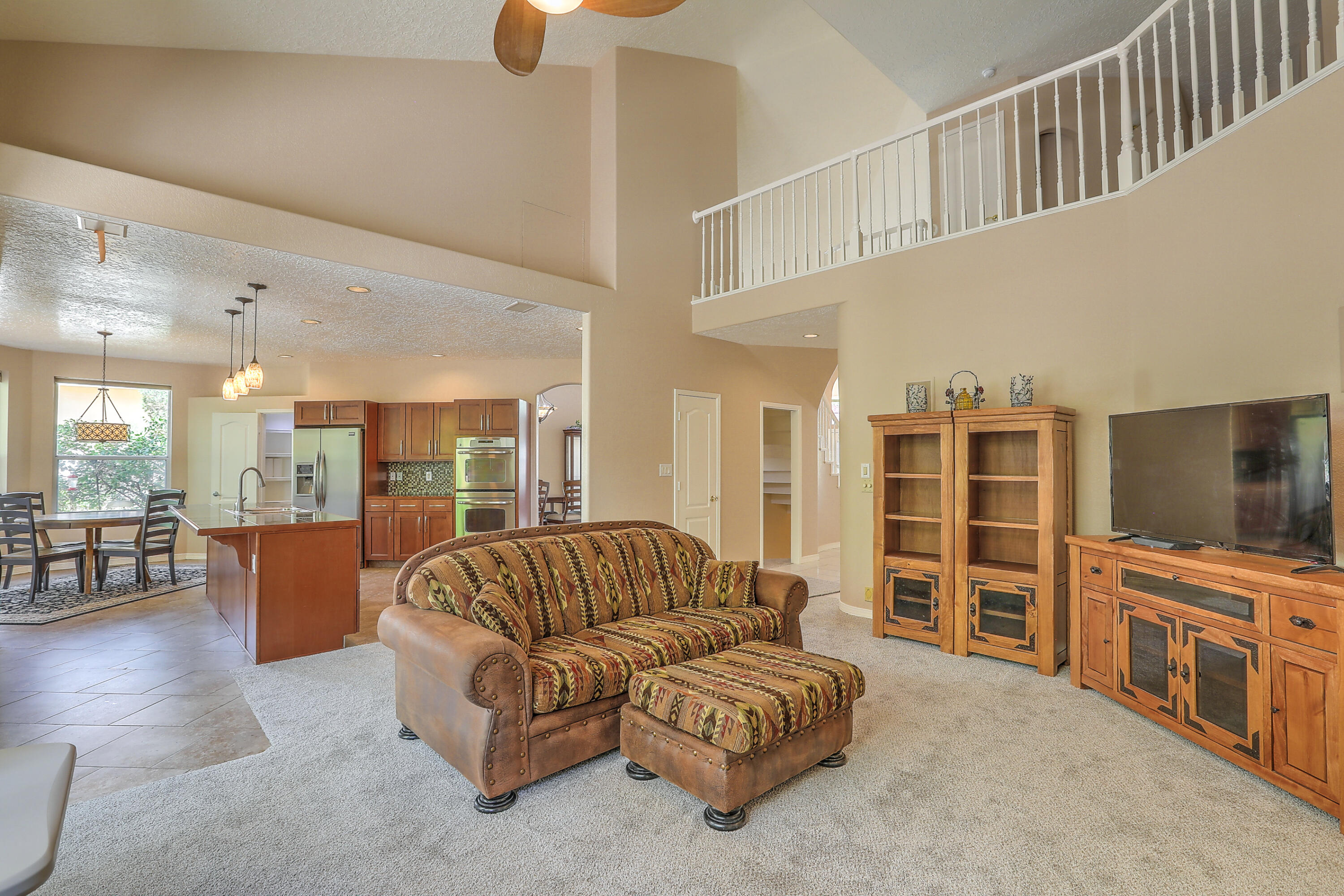 5901 Royal Oak Drive NE