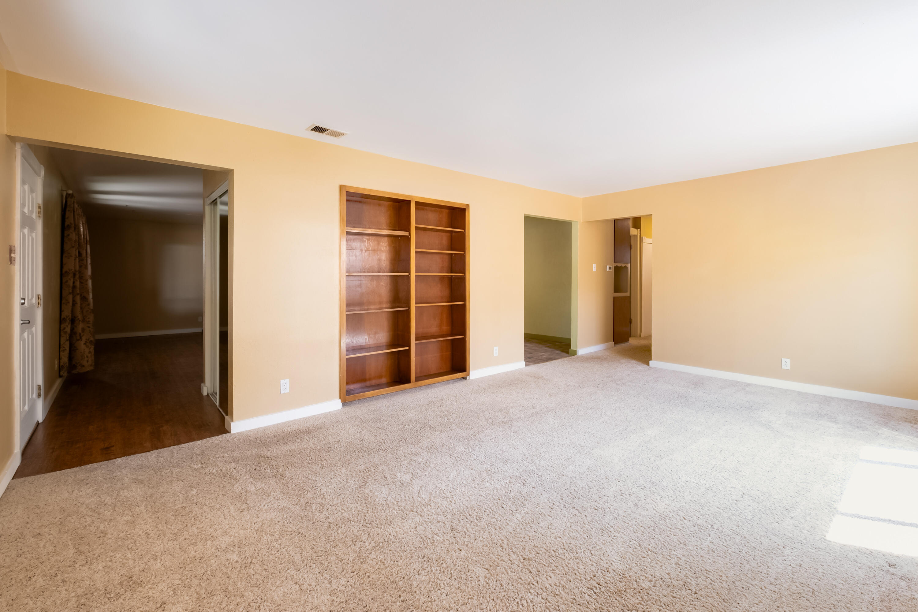 10816 Fairbanks Road NE