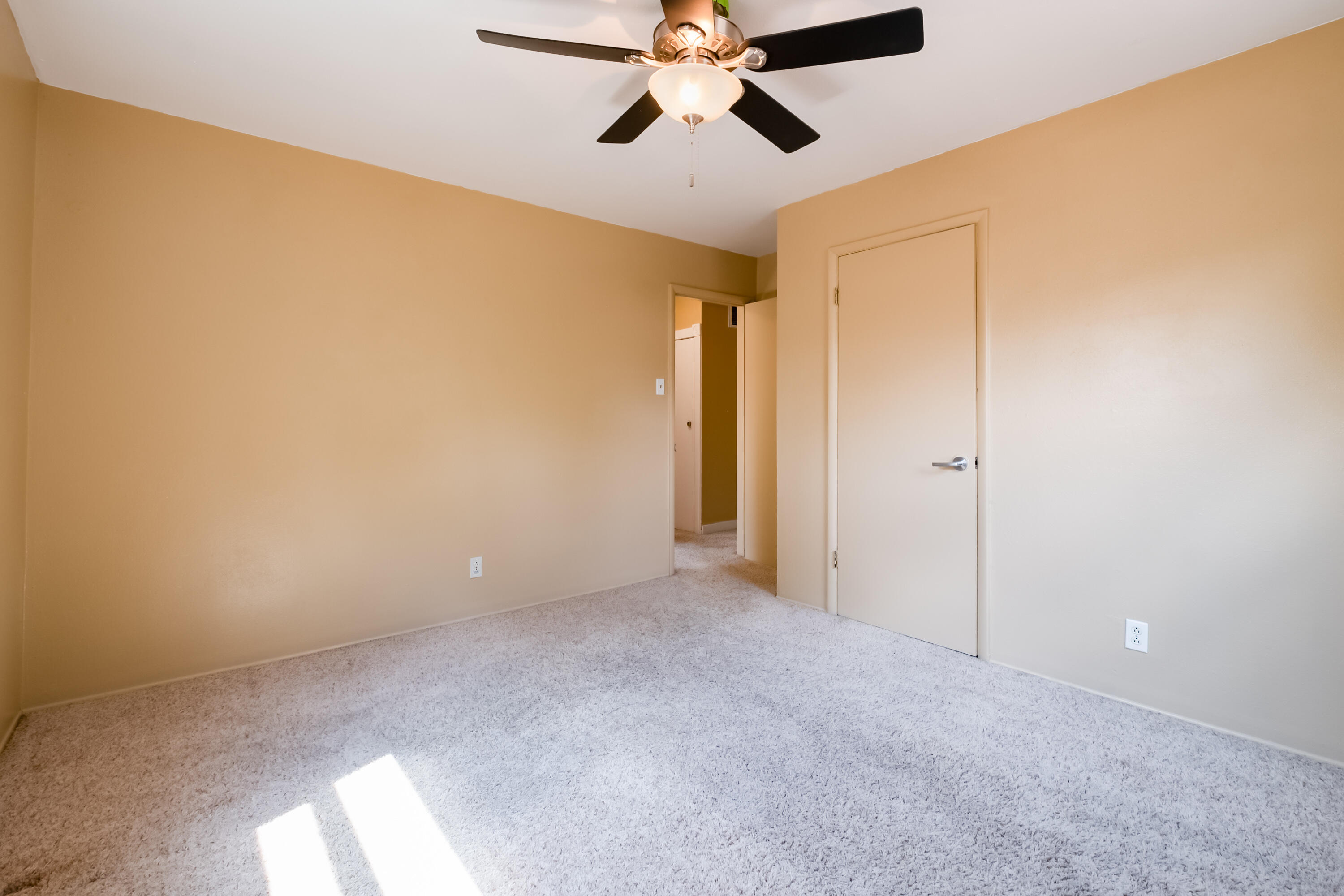 10816 Fairbanks Road NE