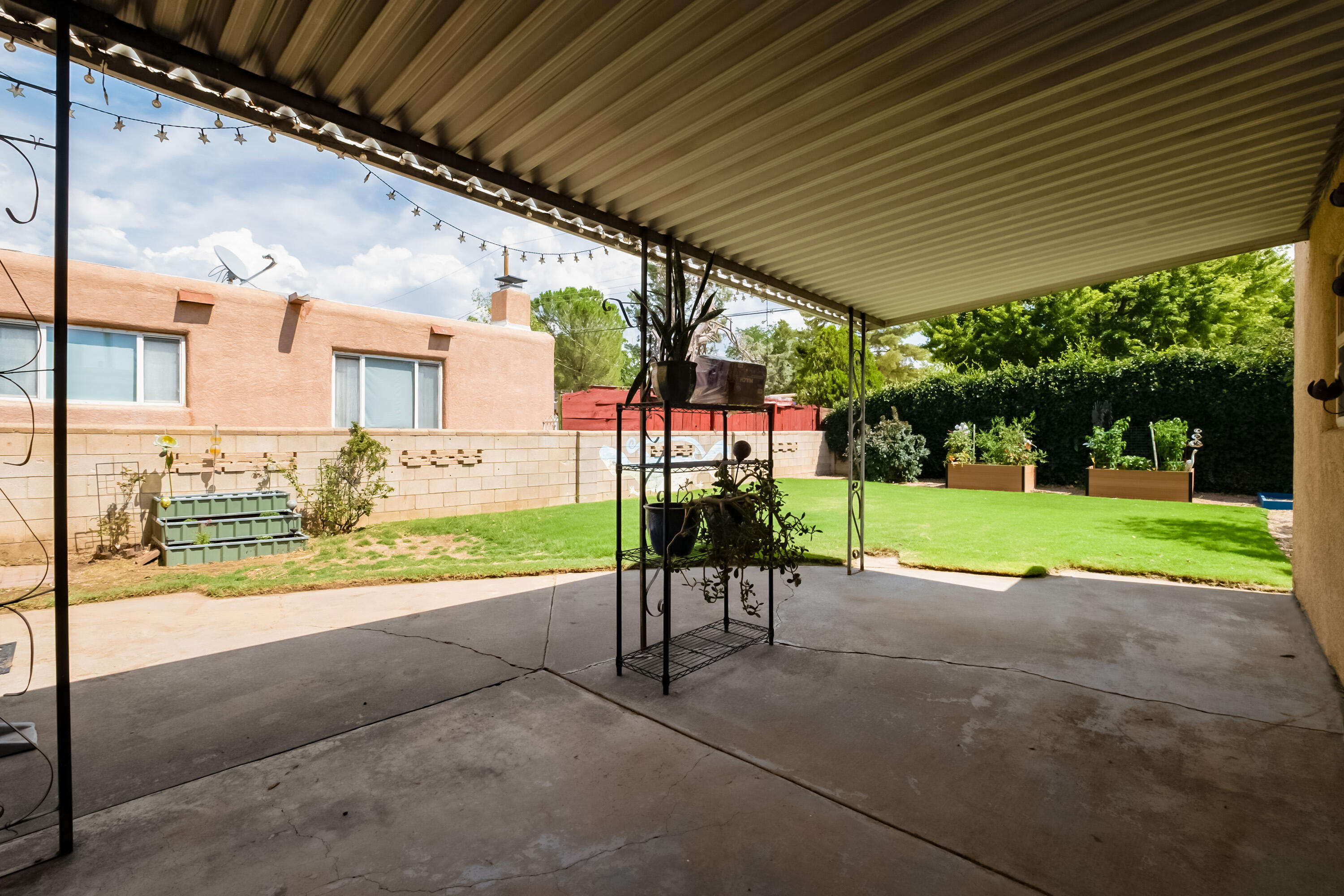 10816 Fairbanks Road NE