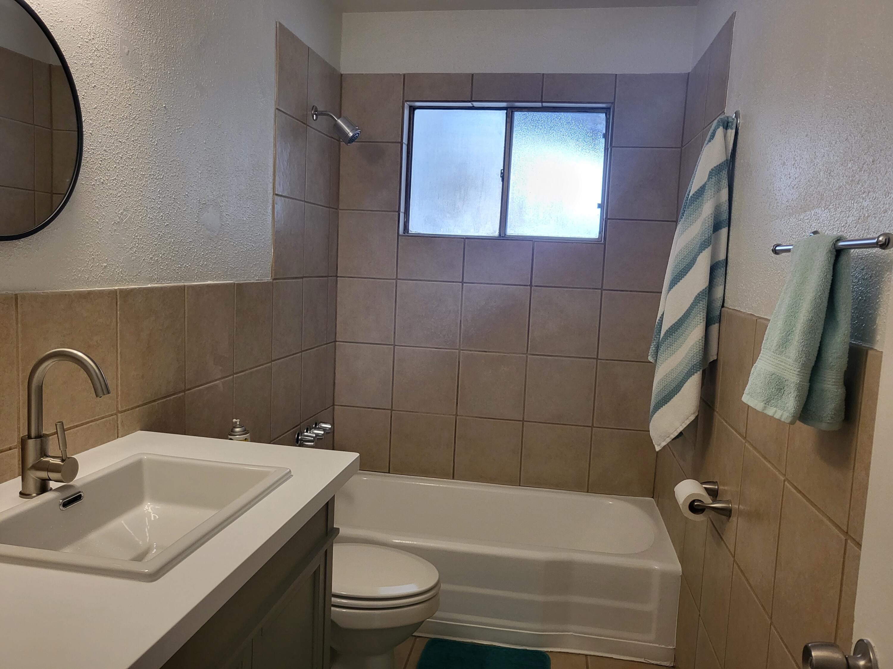 5944 Avenida La Barranca NW