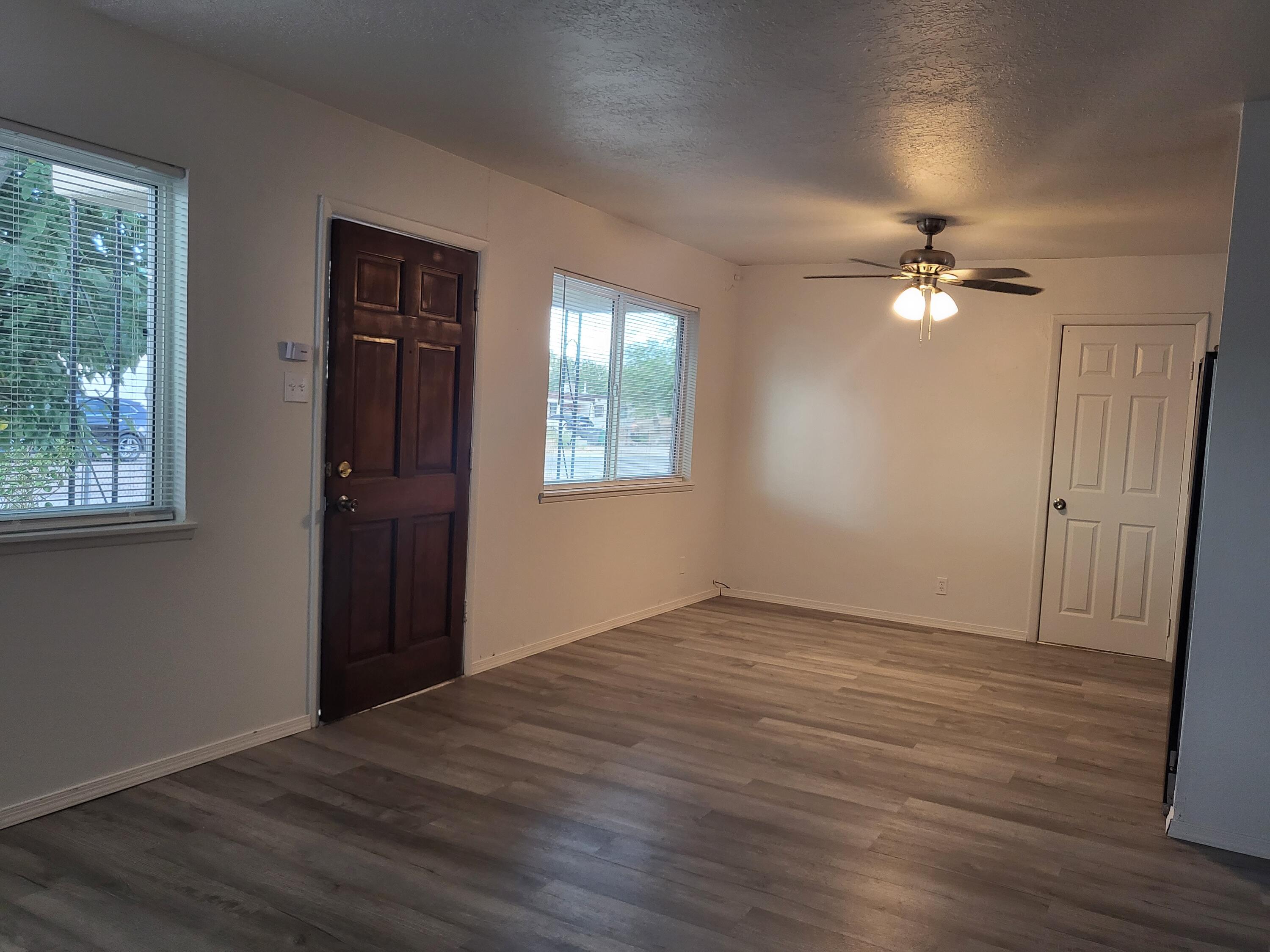 5944 Avenida La Barranca NW