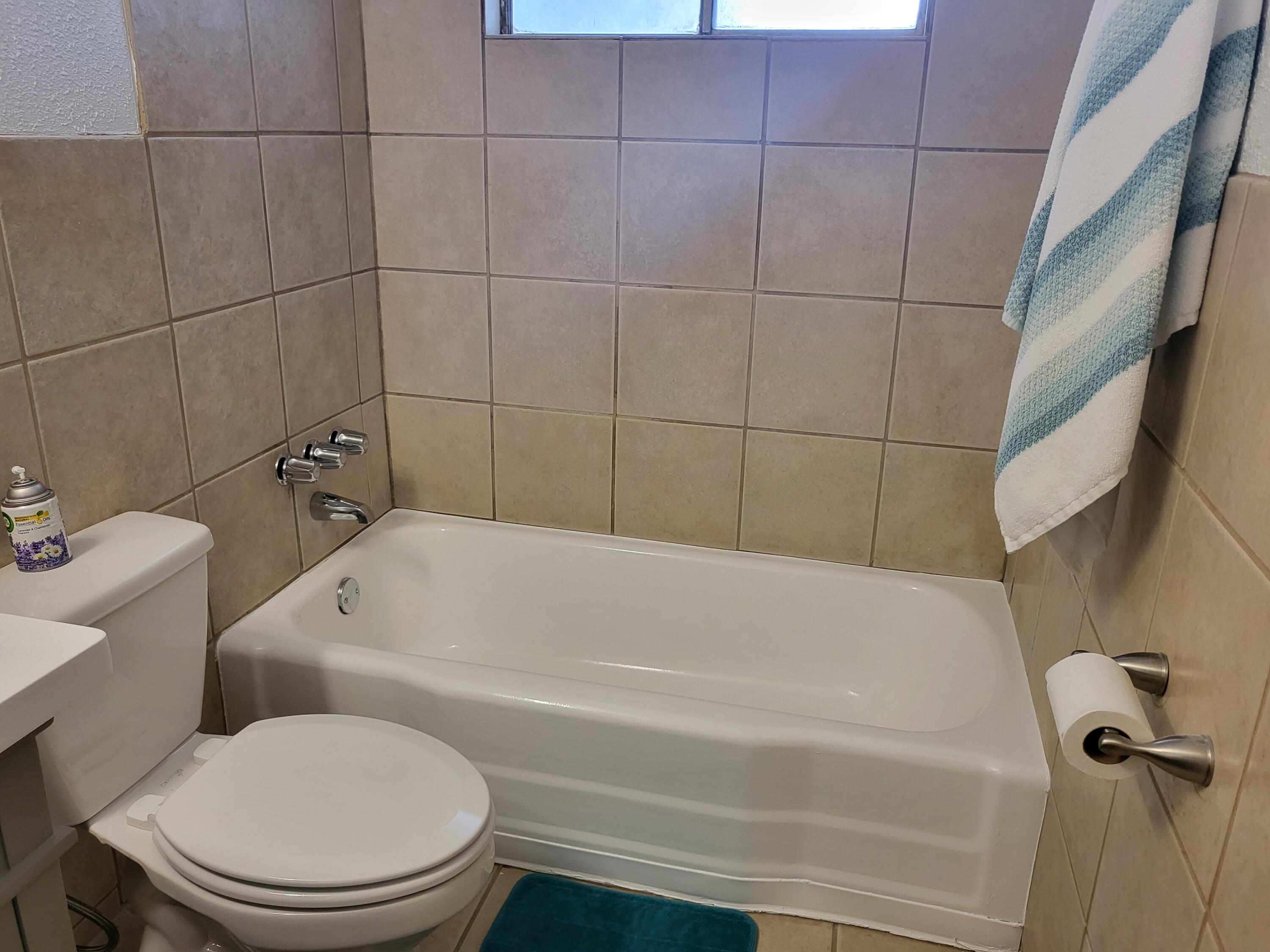 5944 Avenida La Barranca NW