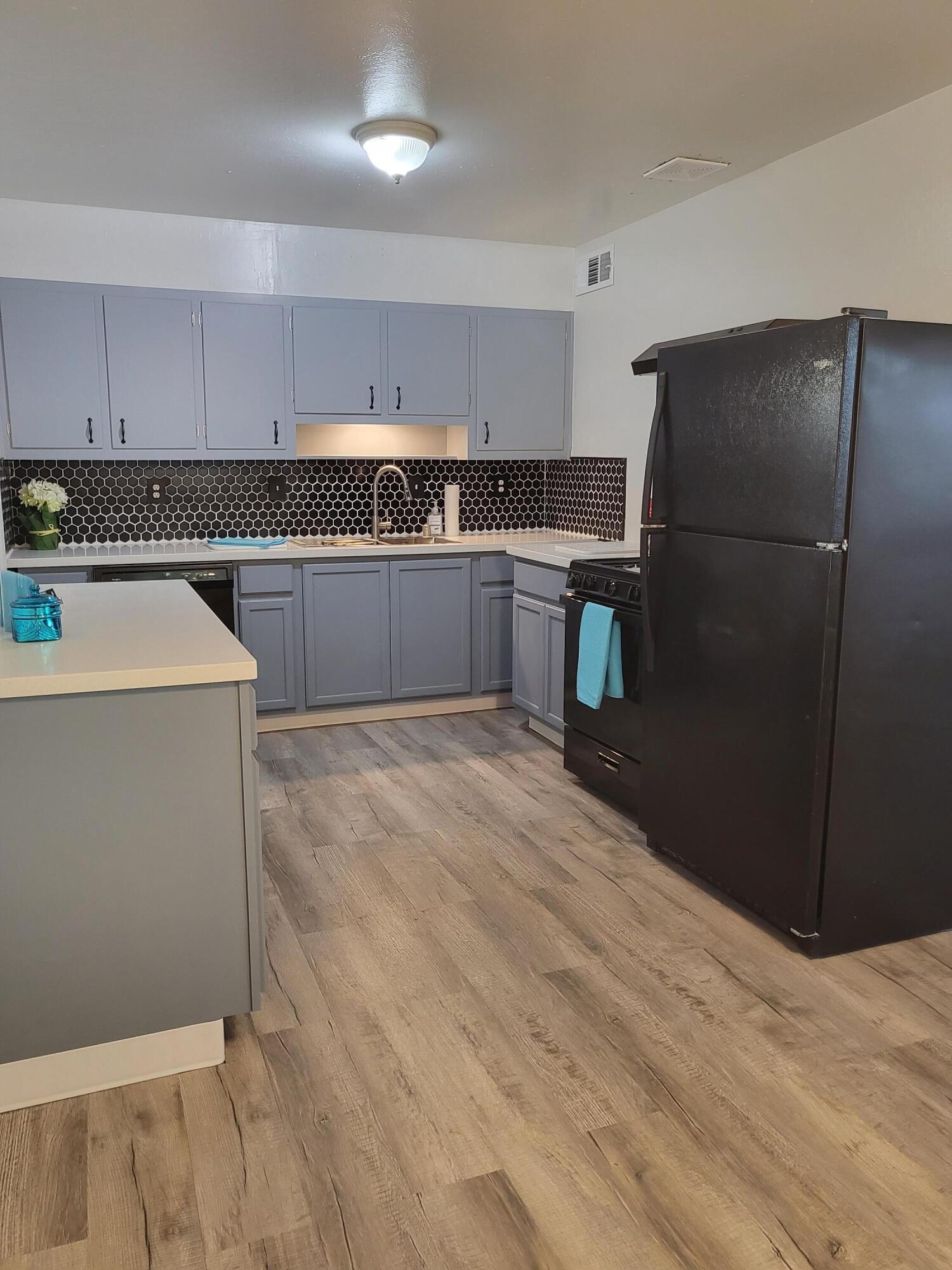 5944 Avenida La Barranca NW