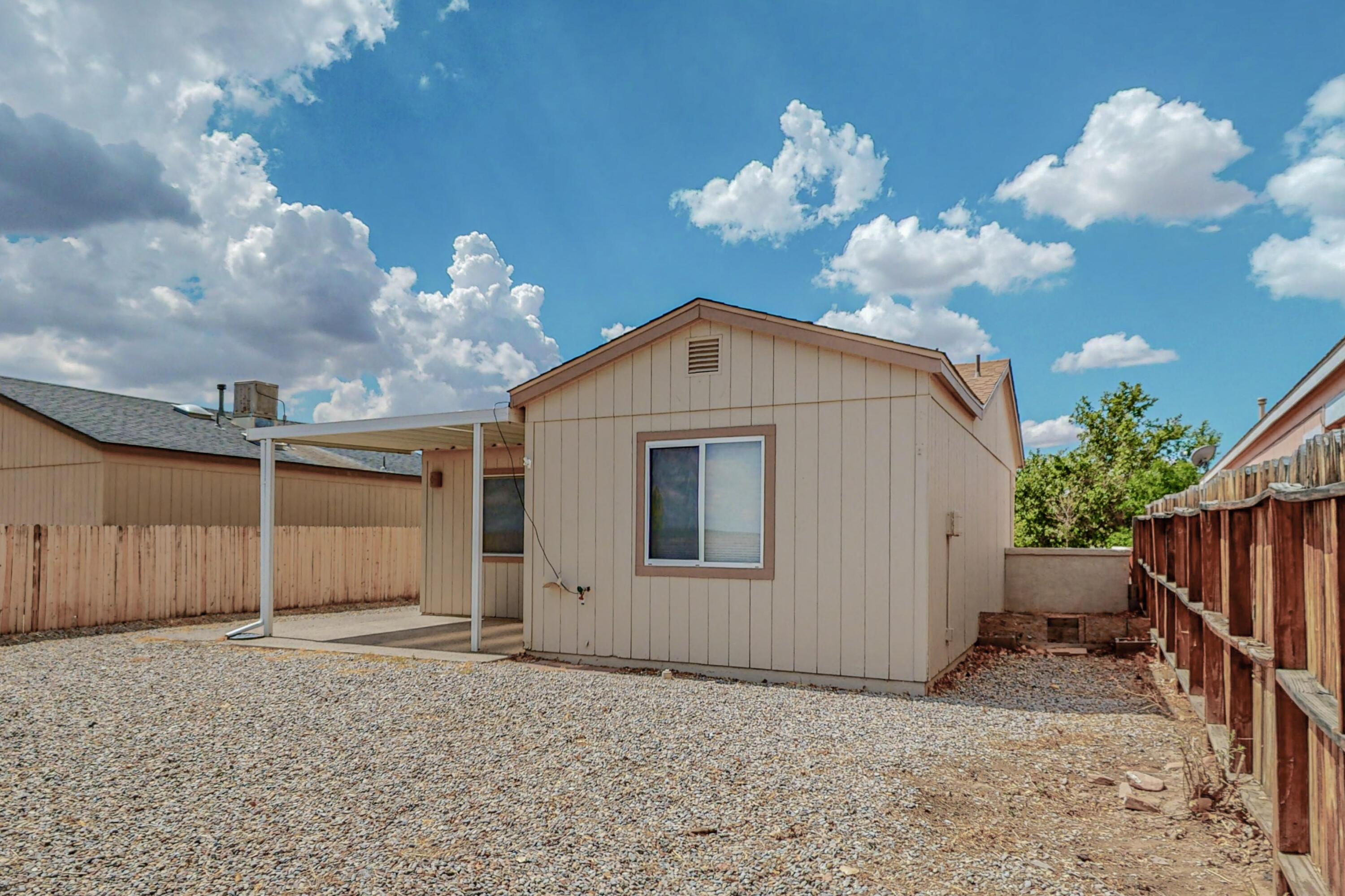 1904 Strawberry Drive NE