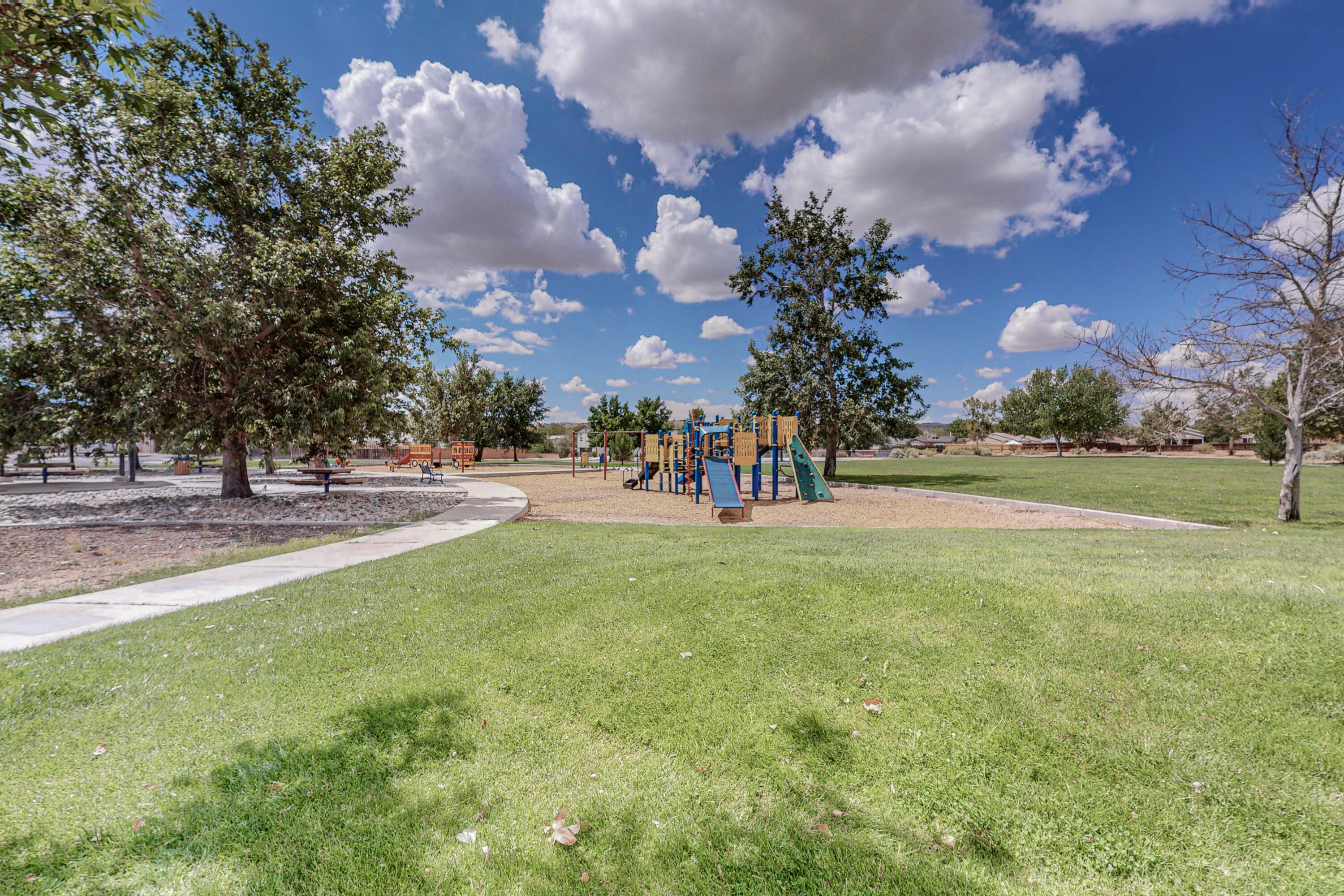 1904 Strawberry Drive NE