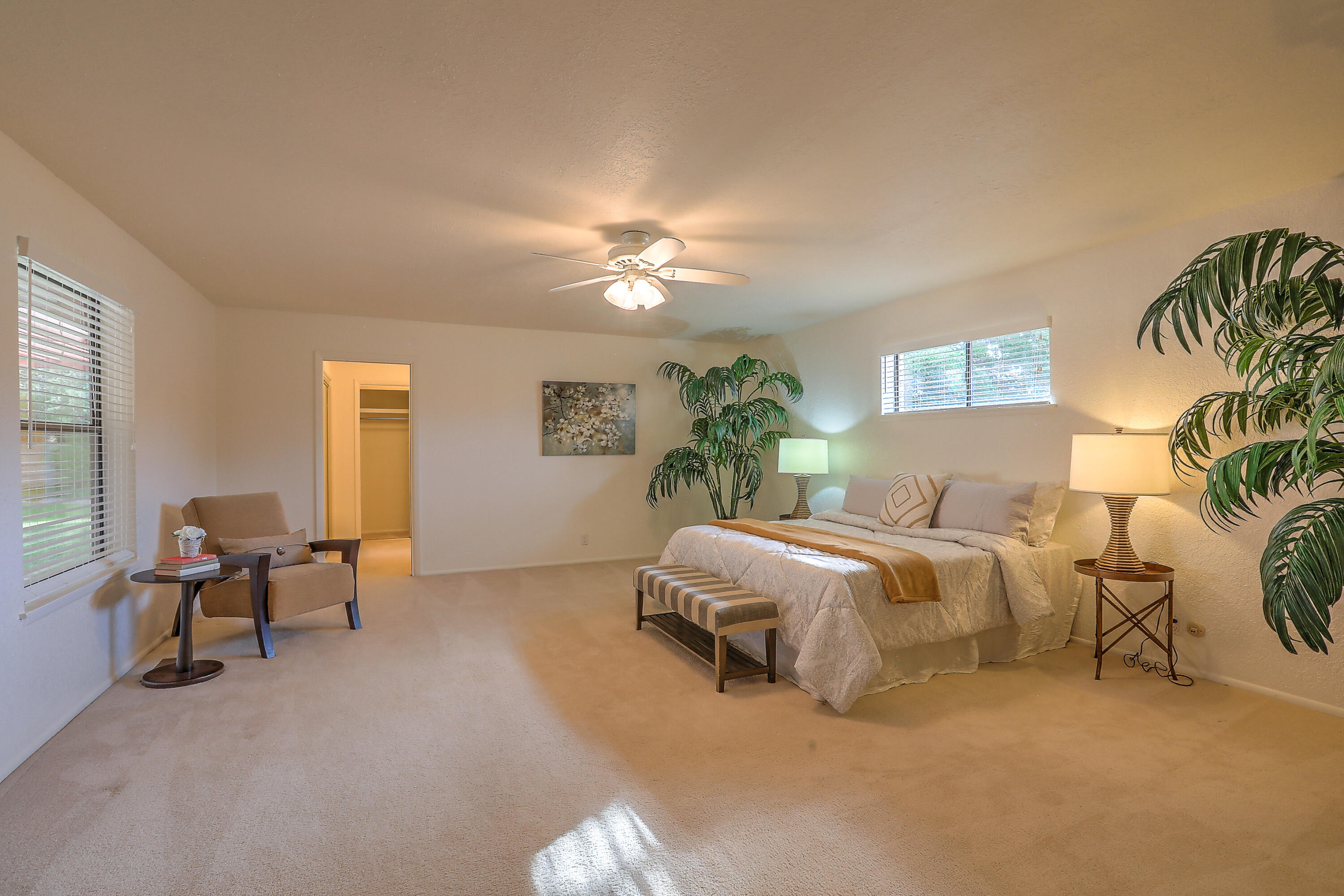1337 Hertz Drive SE