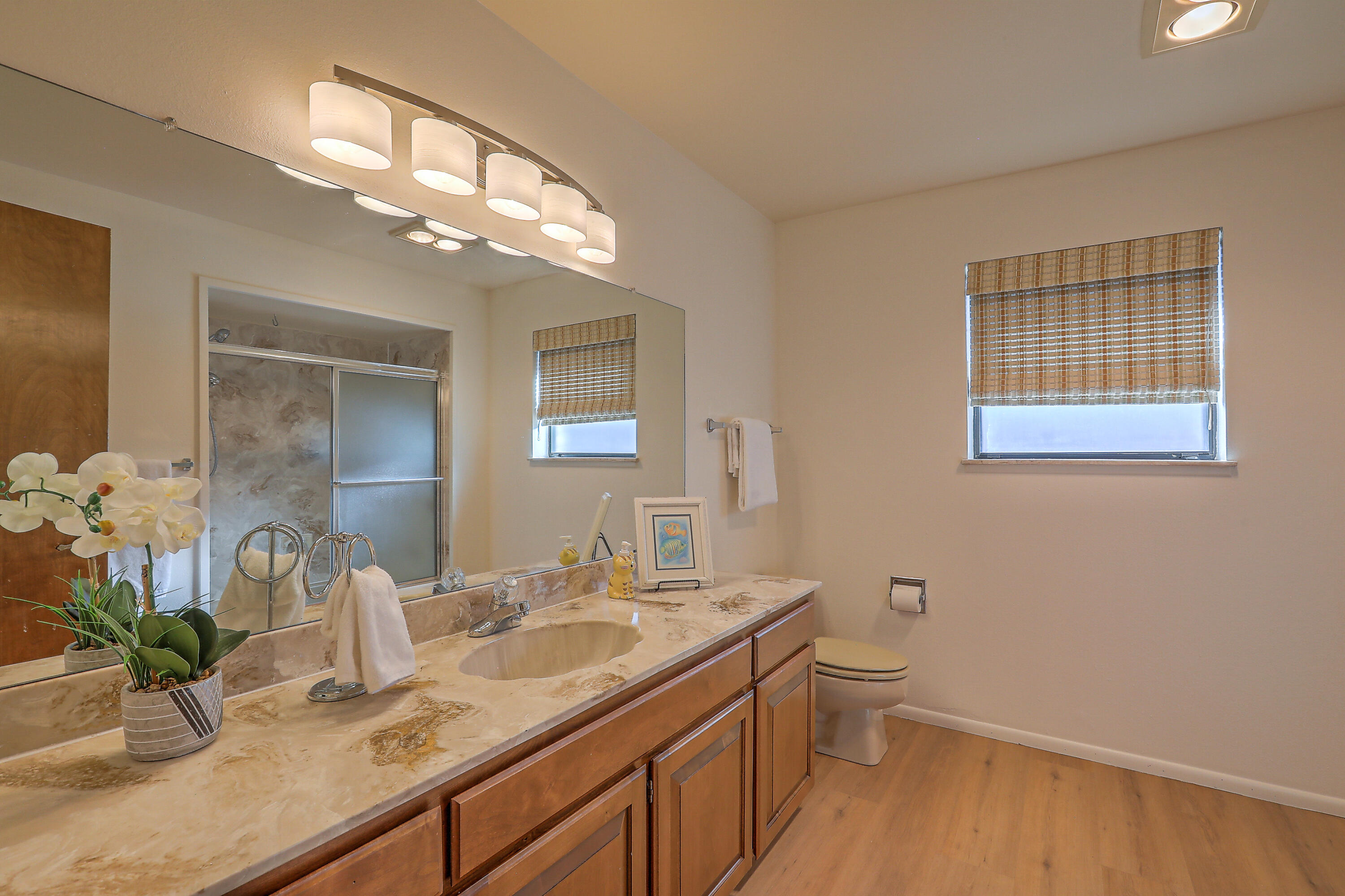 1337 Hertz Drive SE