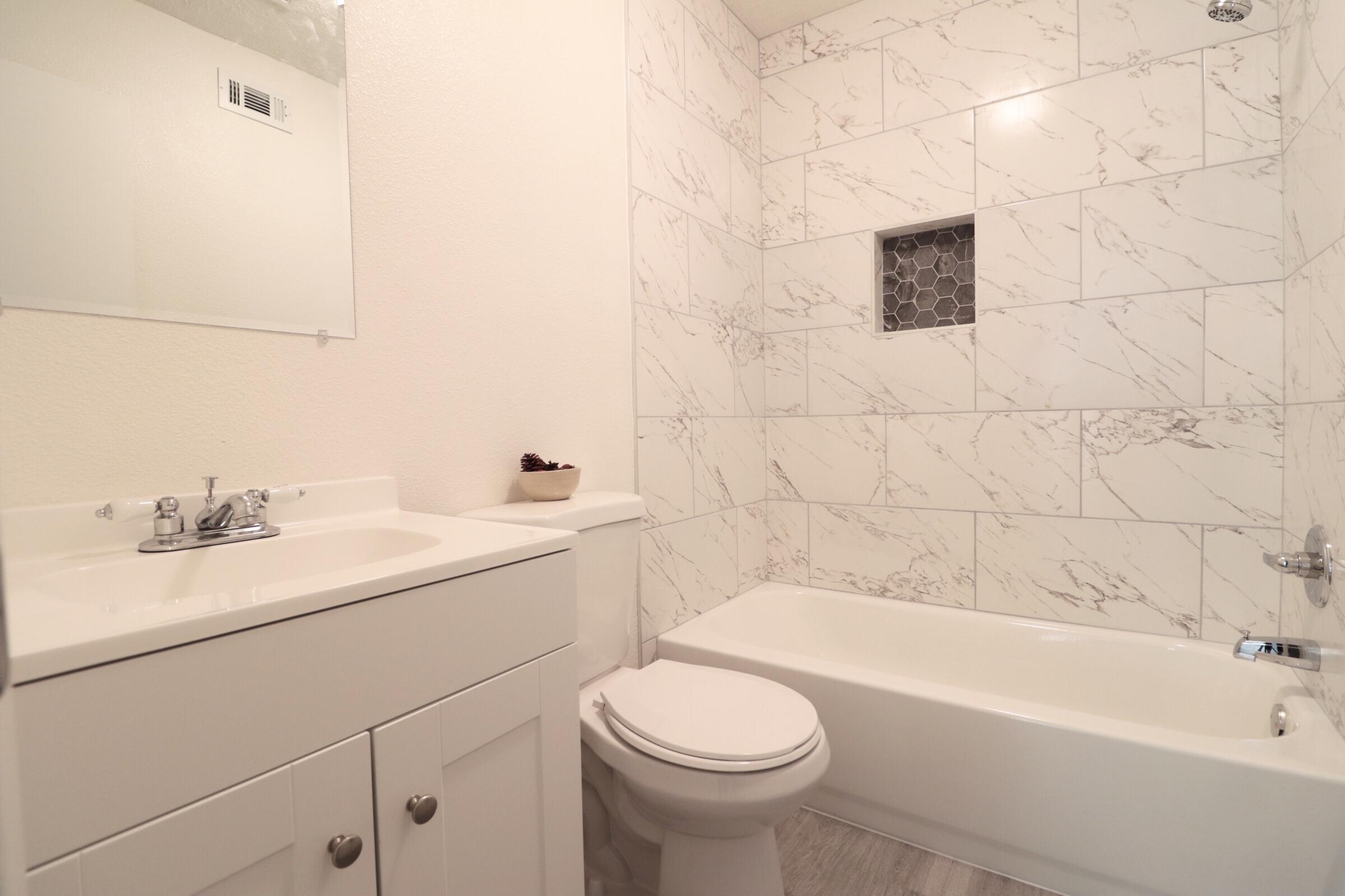 4601 Carlisle Boulevard NE D-13