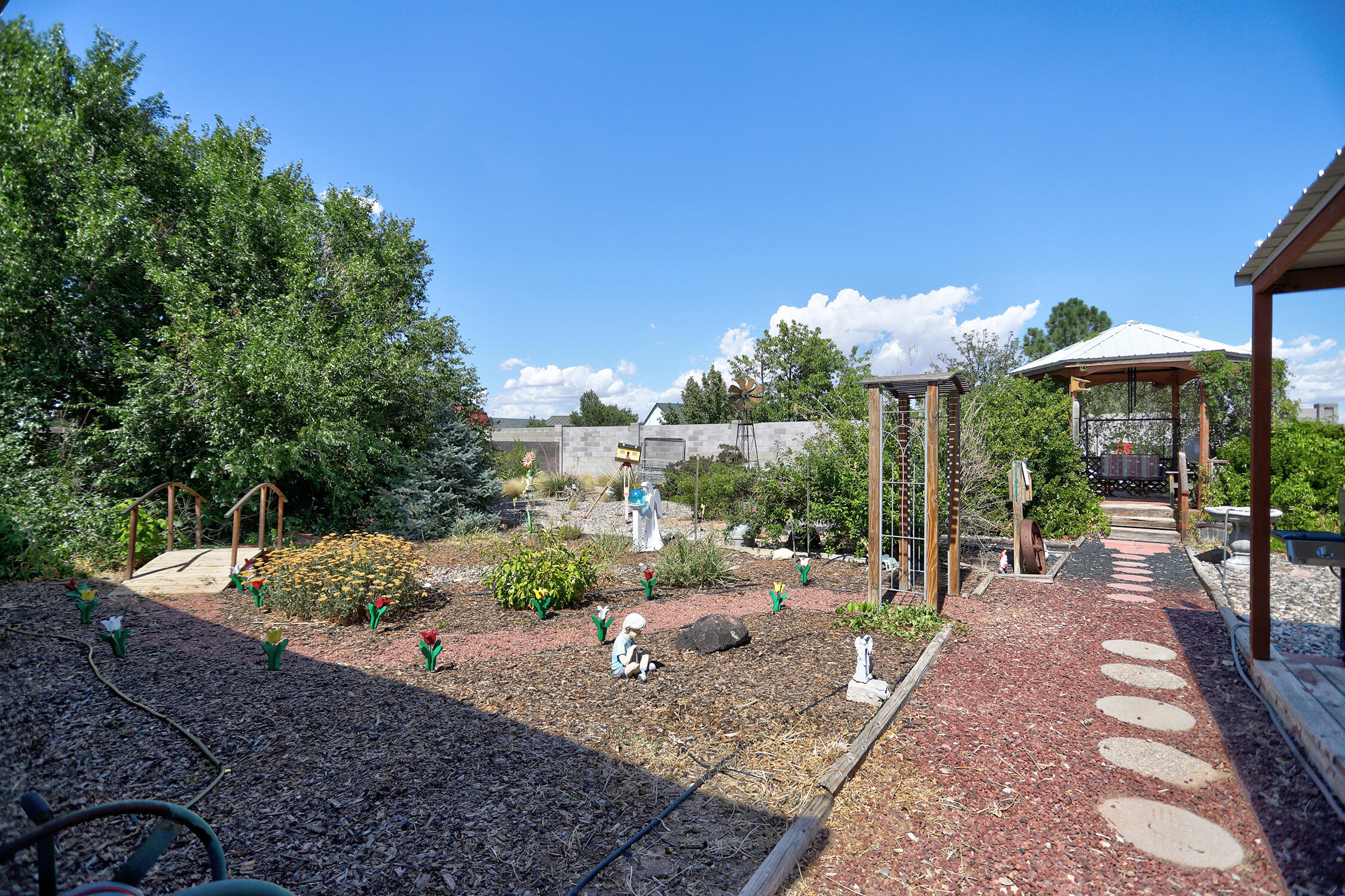 365 Hillcrest Drive SE