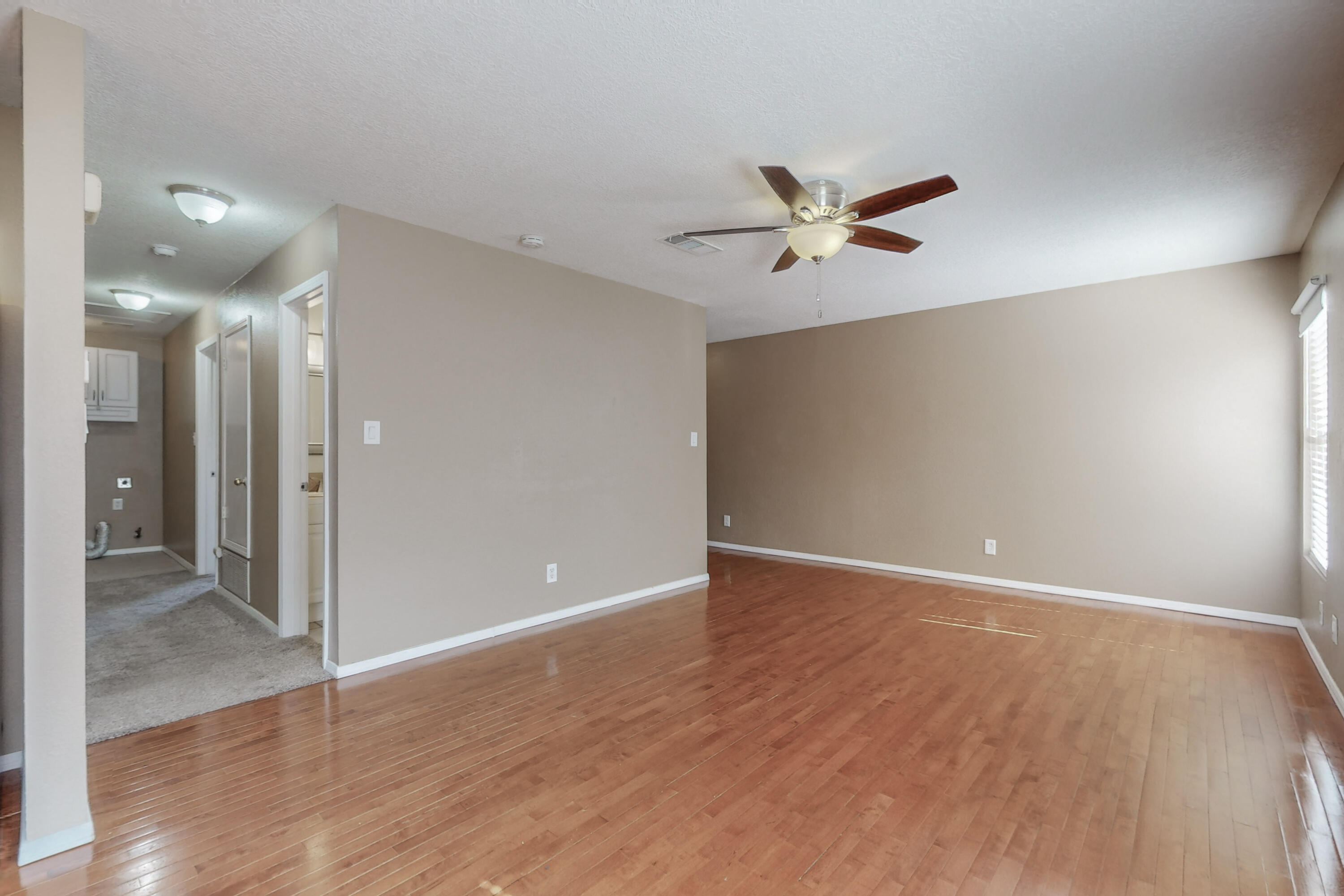 1309 Ojo Sarco Street SW
