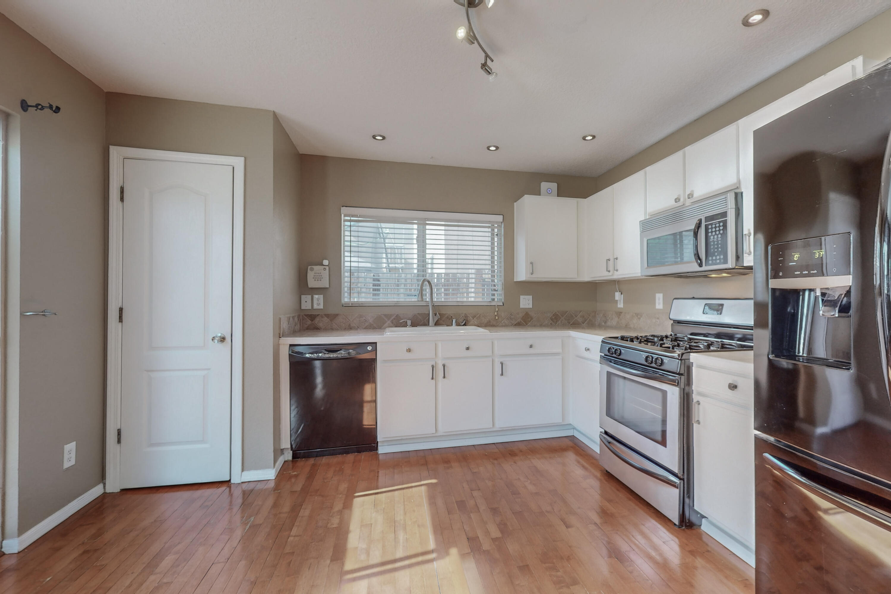 1309 Ojo Sarco Street SW