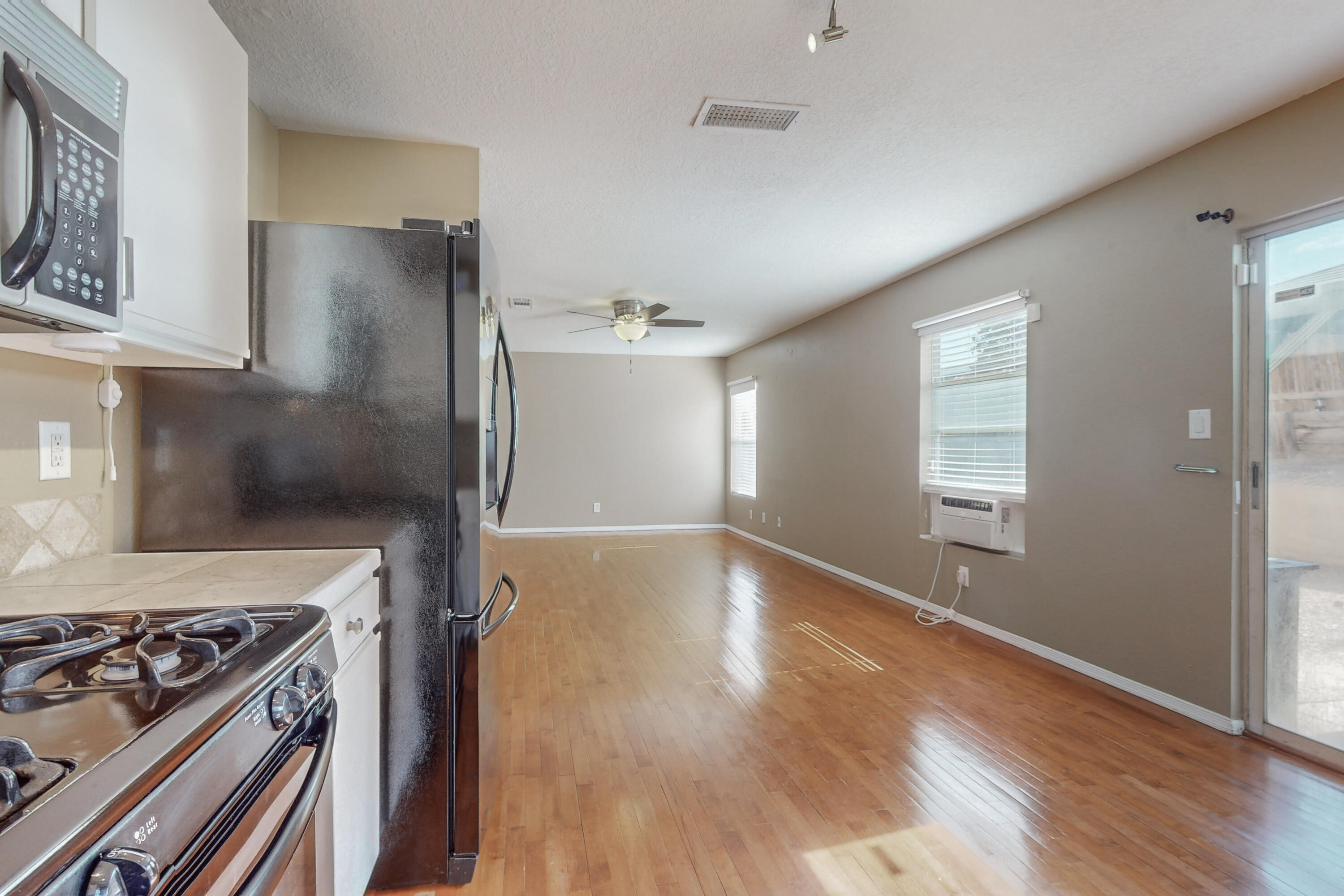 1309 Ojo Sarco Street SW