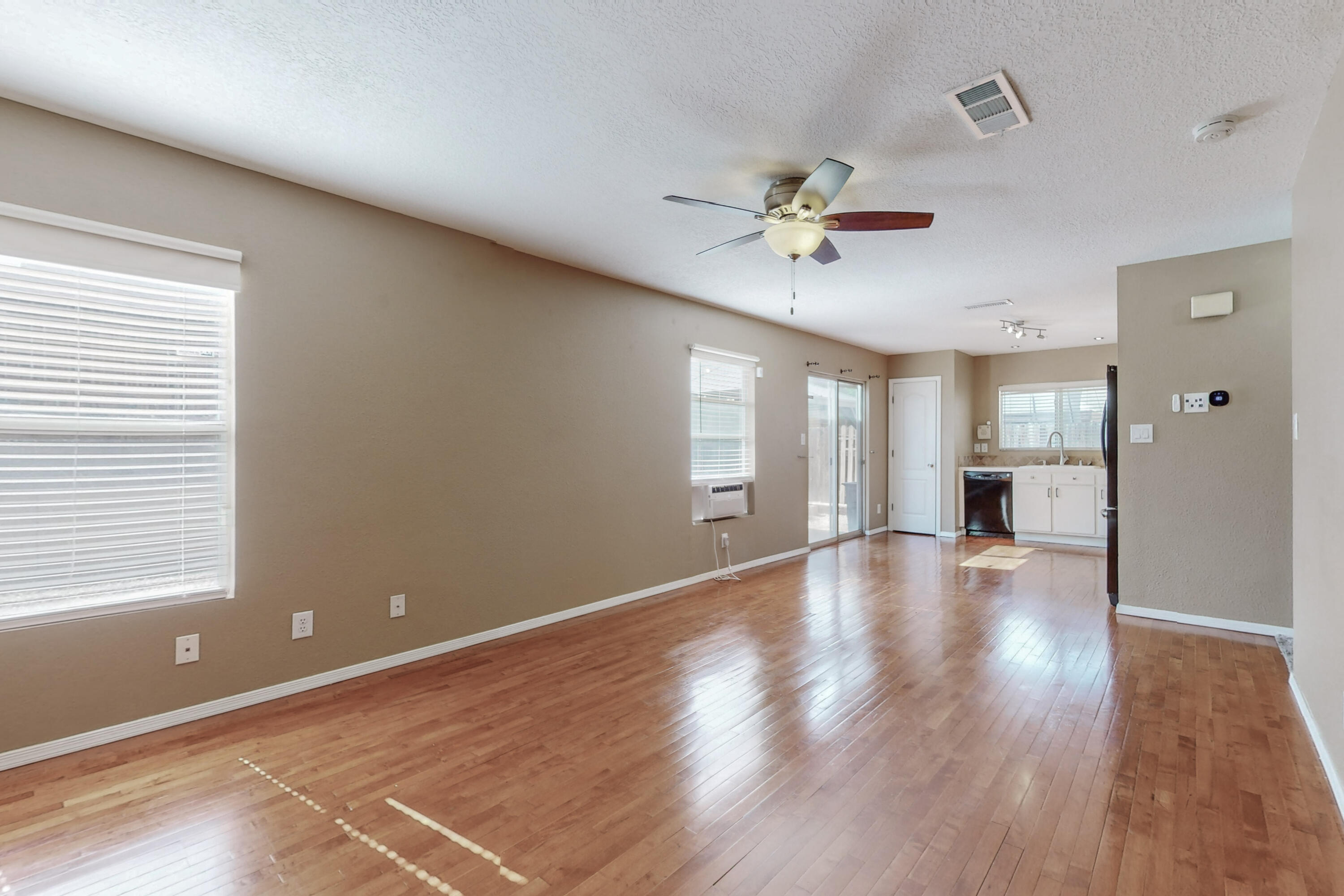 1309 Ojo Sarco Street SW