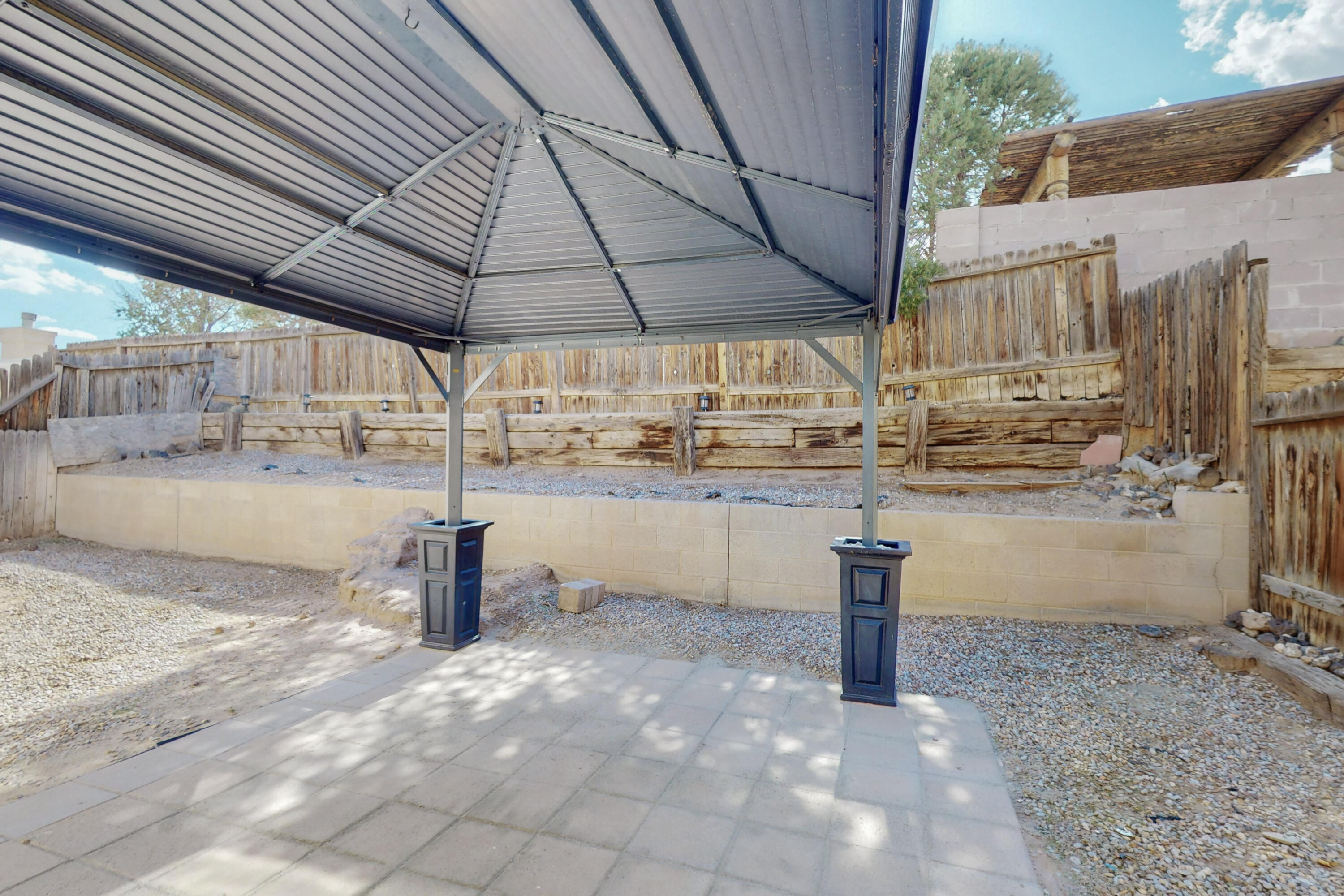 1309 Ojo Sarco Street SW