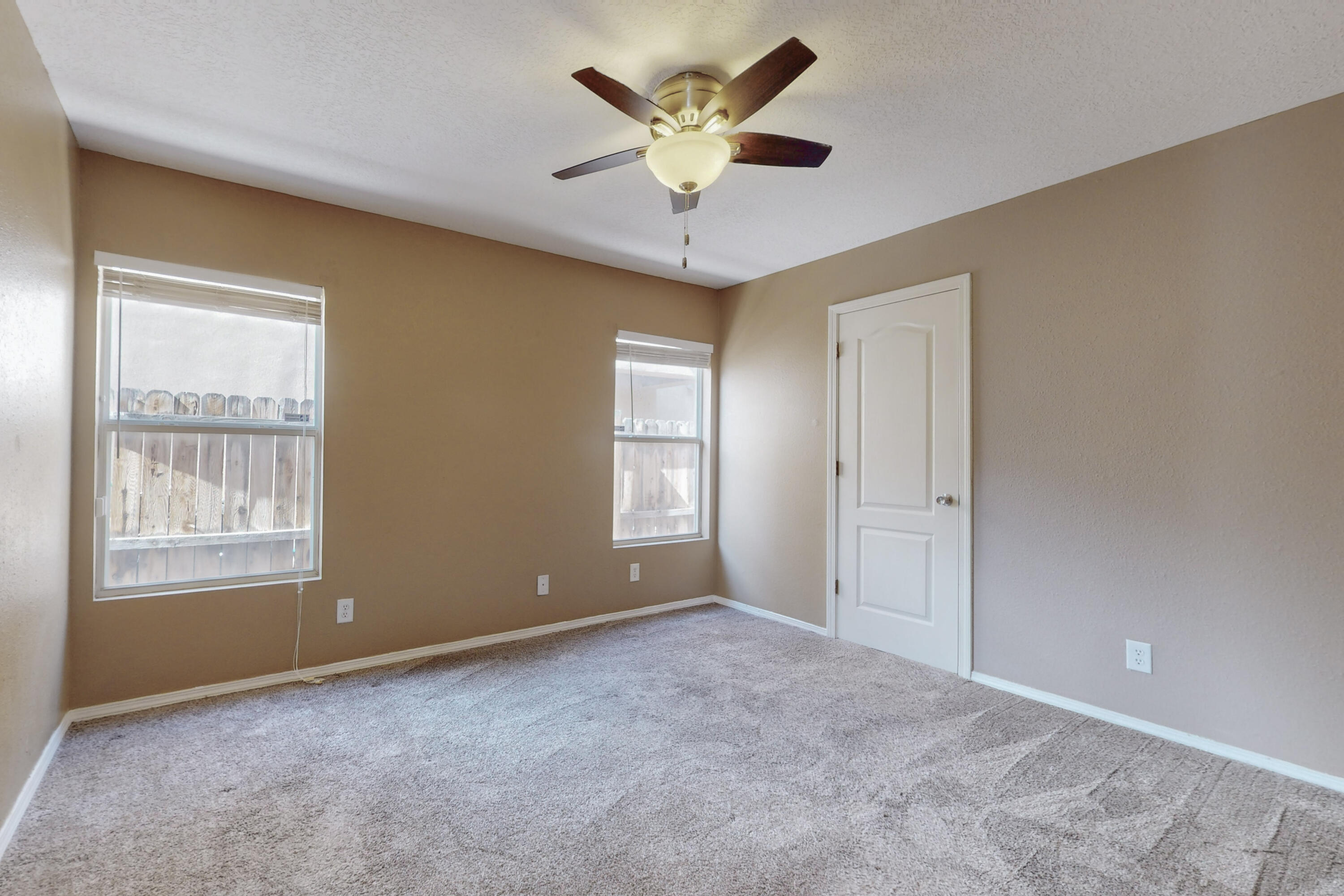 1309 Ojo Sarco Street SW