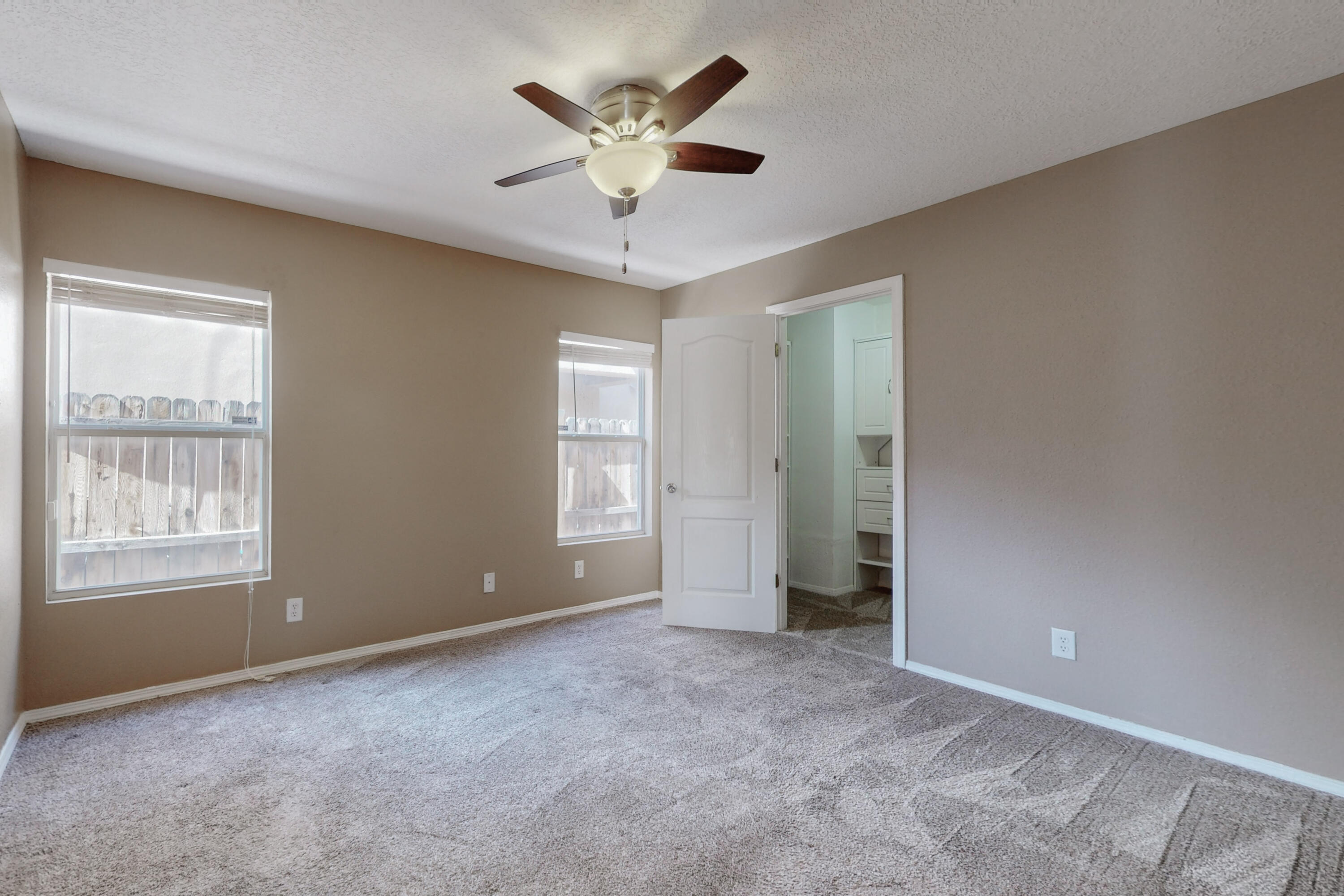 1309 Ojo Sarco Street SW