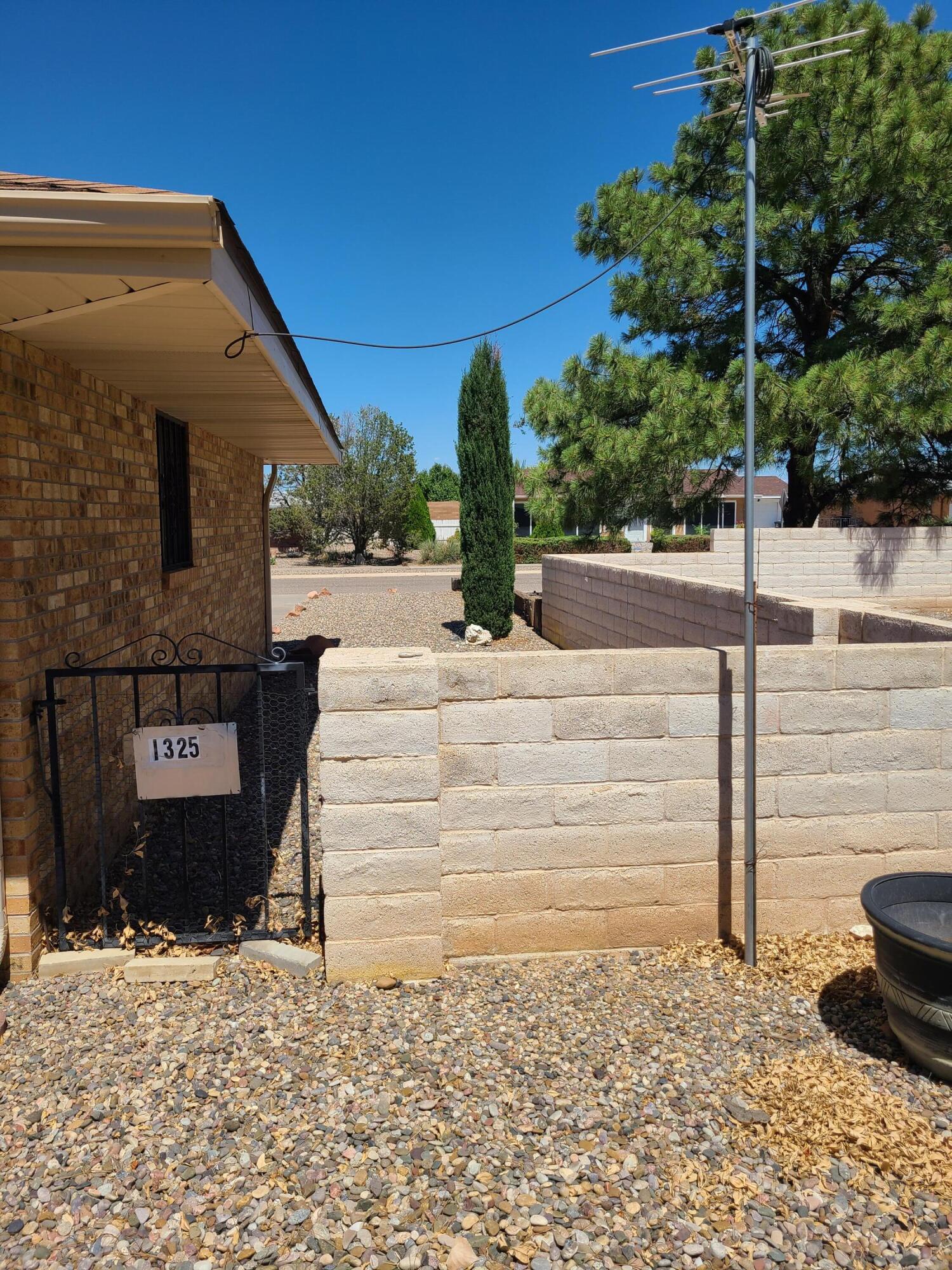 1325 Dulcinea Lane