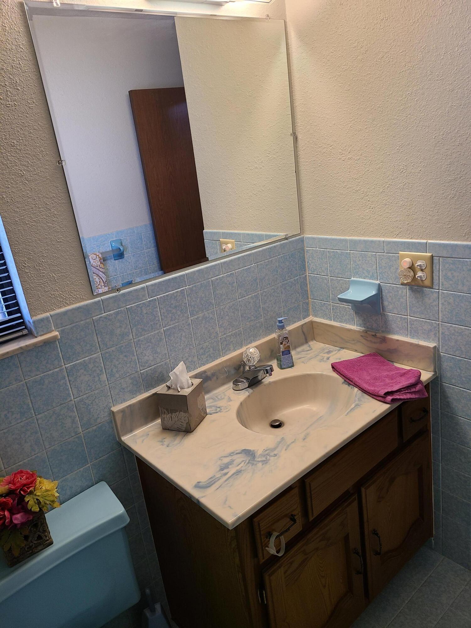 1325 Dulcinea Lane