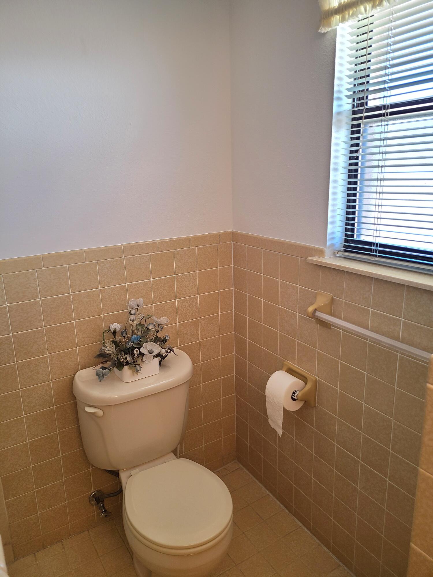 1325 Dulcinea Lane
