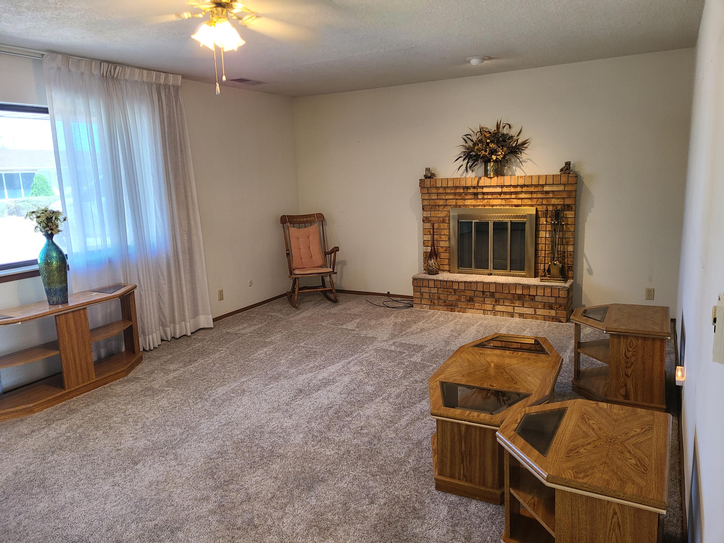 1325 Dulcinea Lane