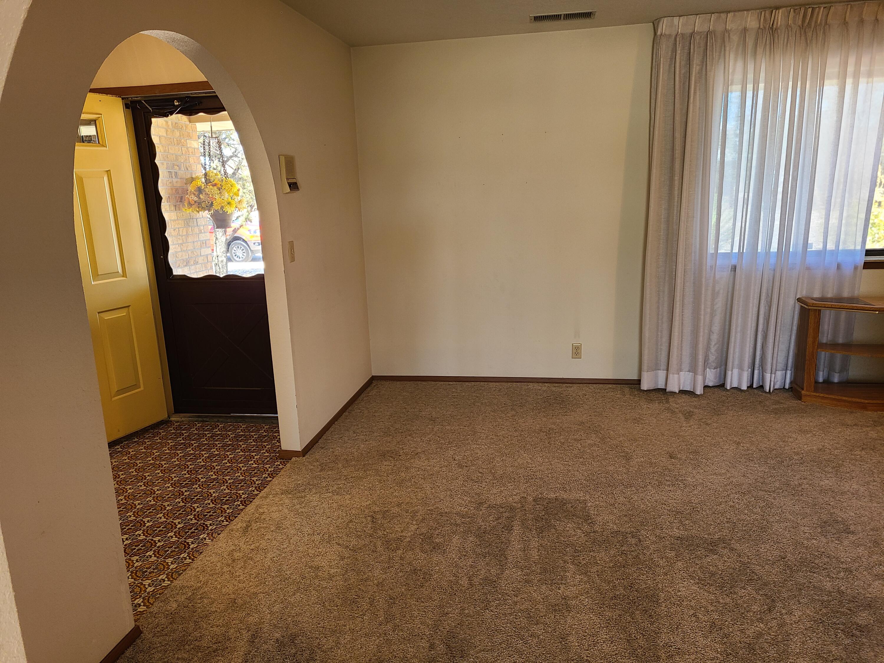 1325 Dulcinea Lane
