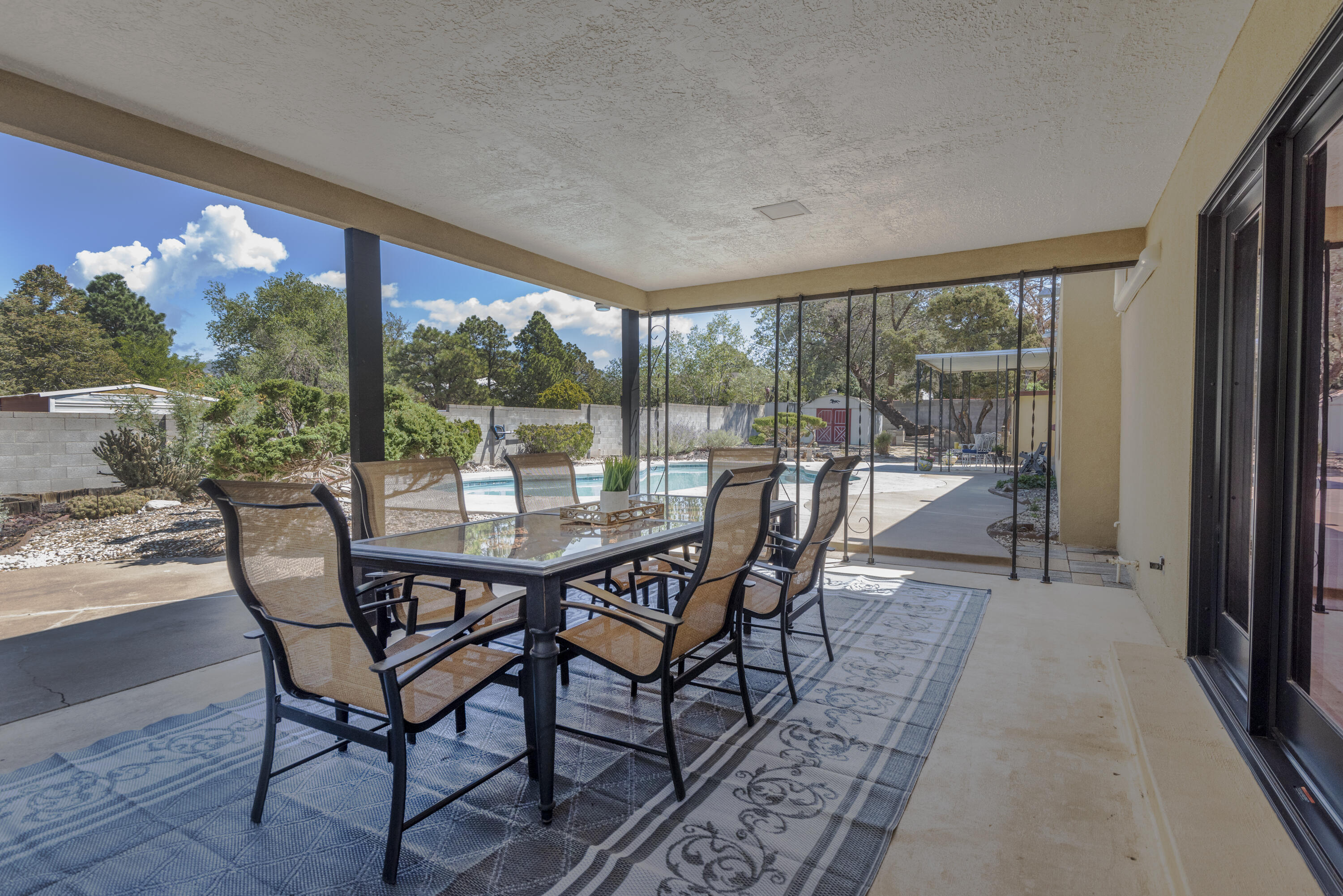 1333 Wagon Train Drive SE