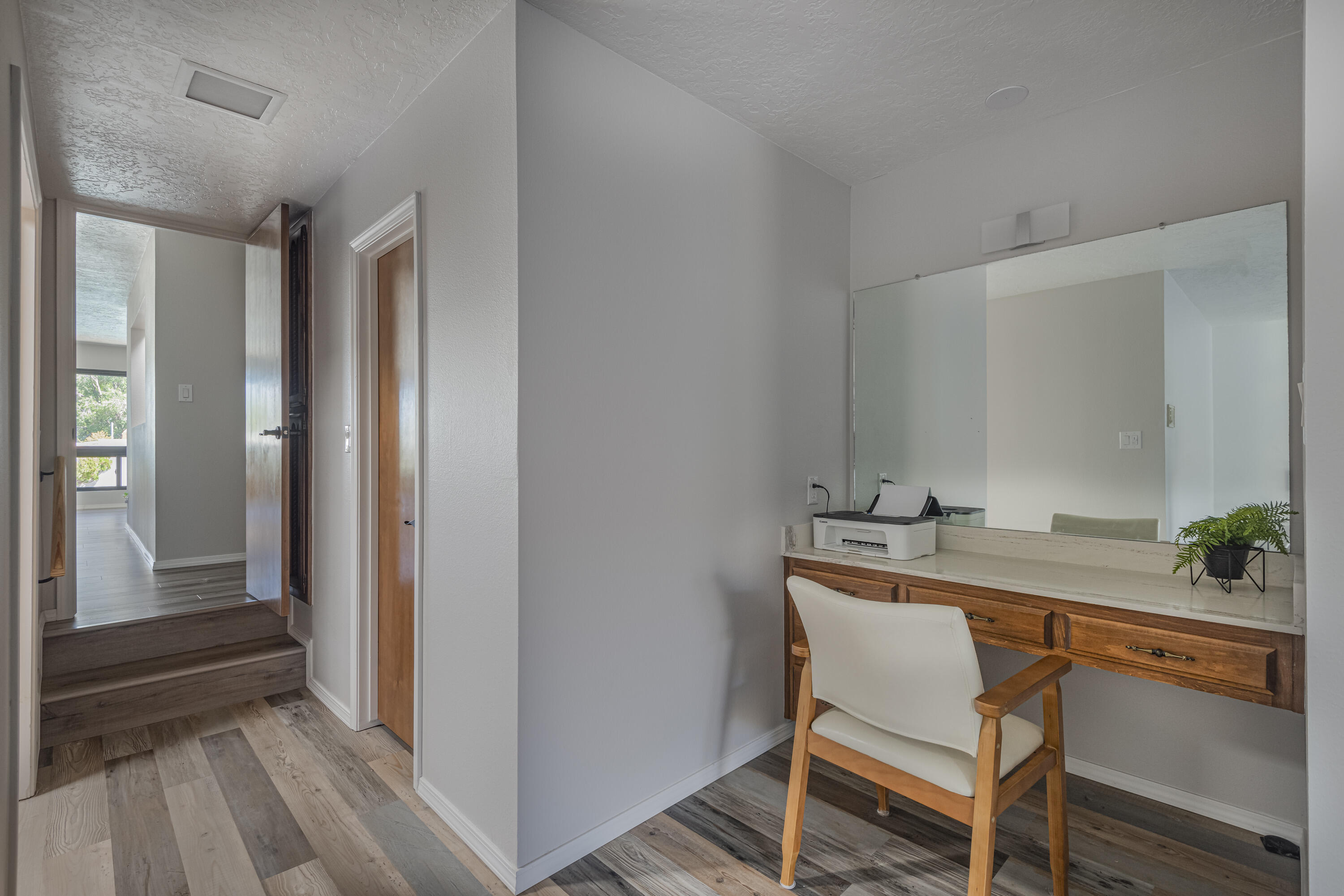 1333 Wagon Train Drive SE