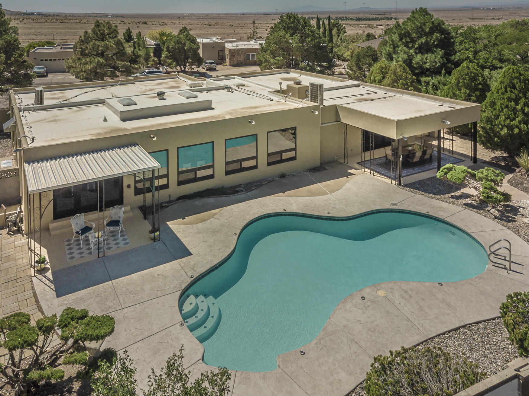 1333 Wagon Train Drive SE