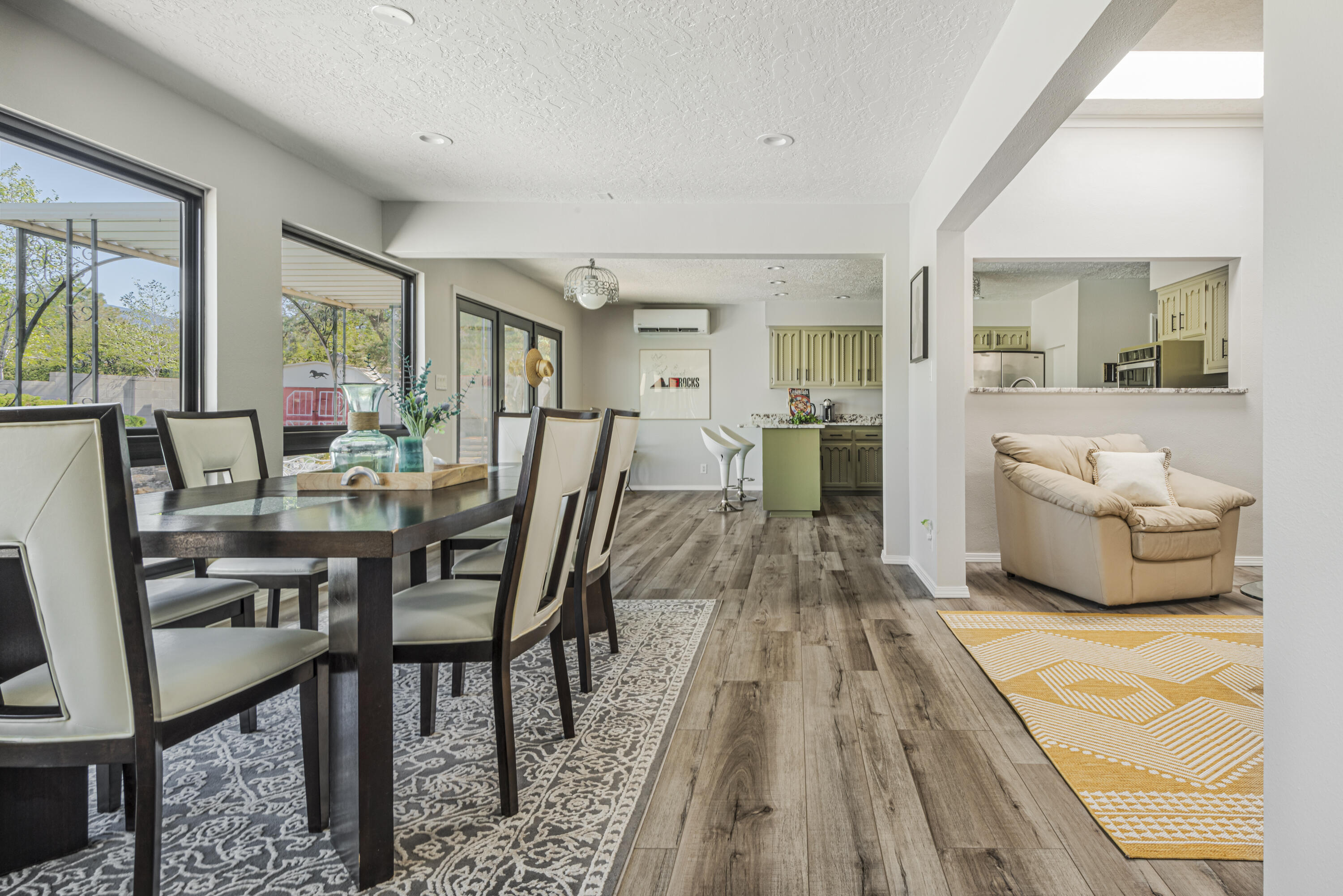 1333 Wagon Train Drive SE