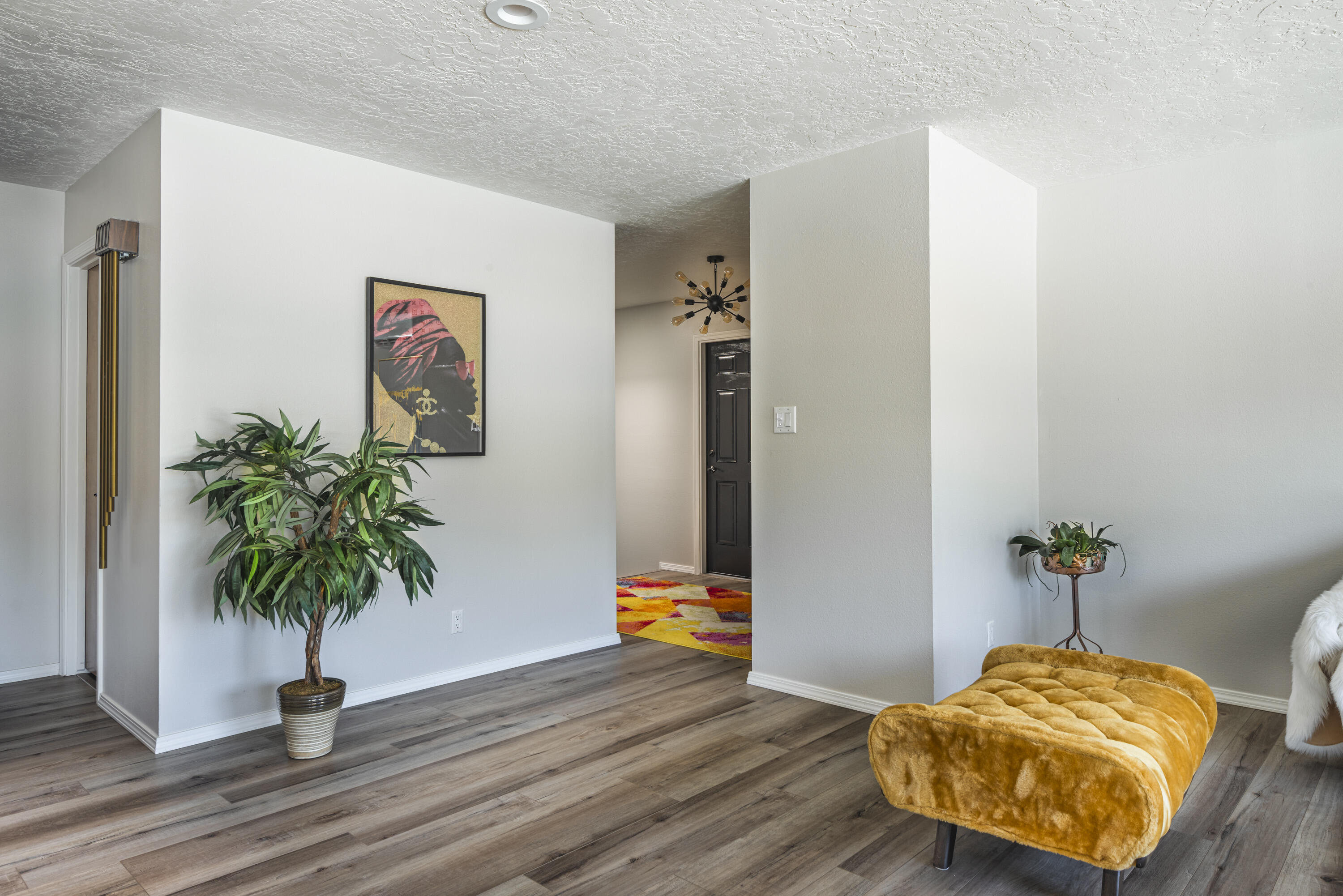 1333 Wagon Train Drive SE