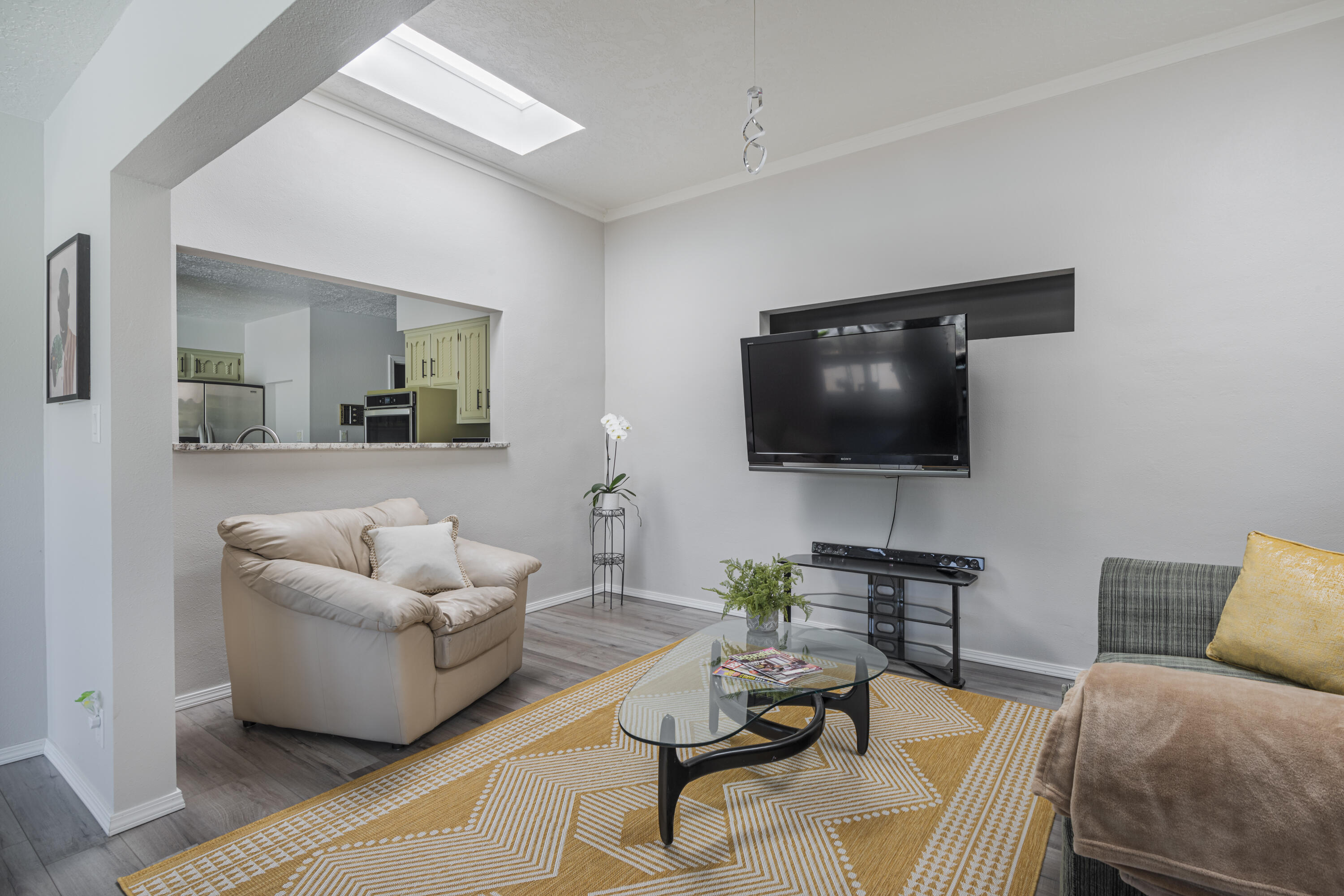 1333 Wagon Train Drive SE